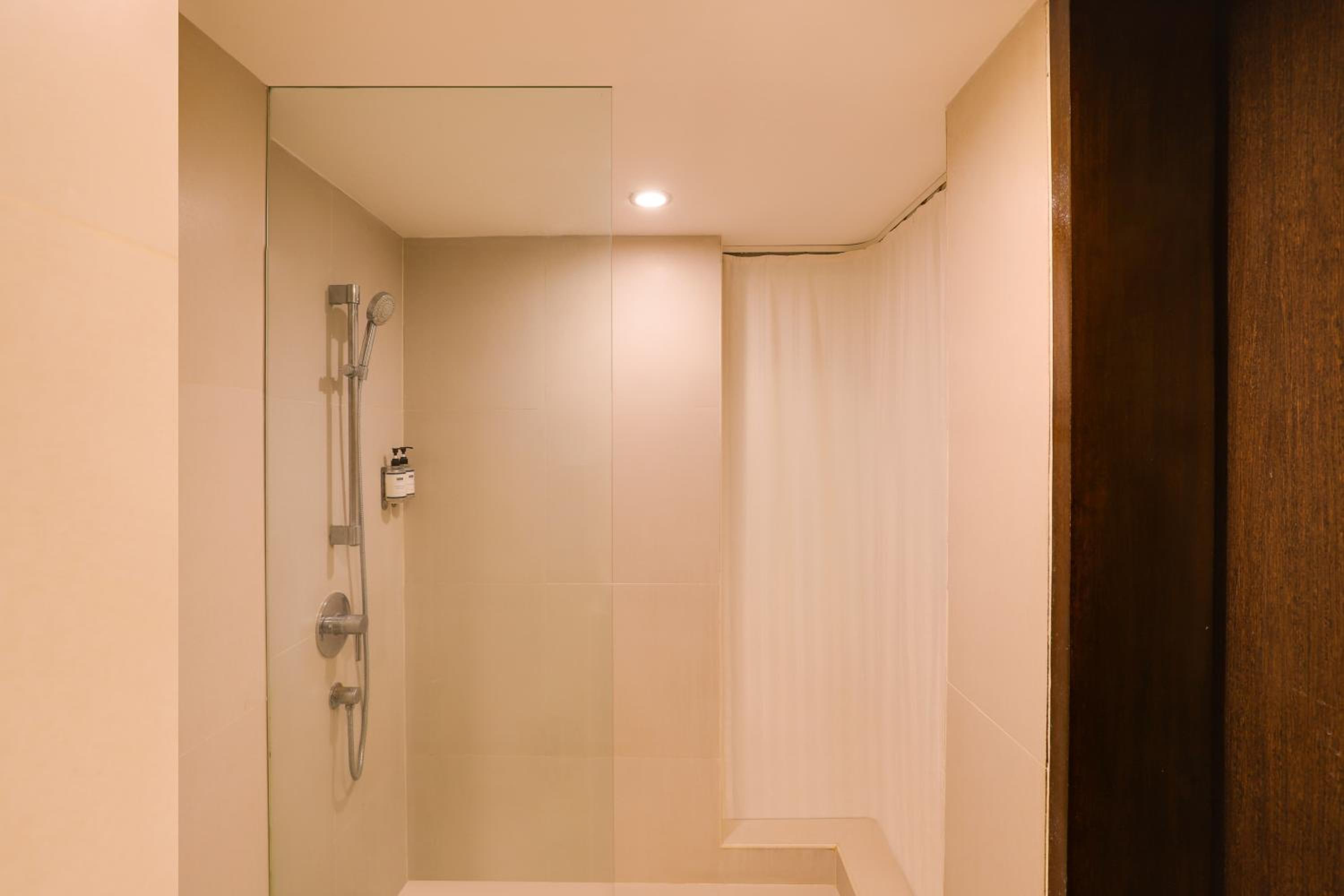 Deluxe Double Room - Photo 5