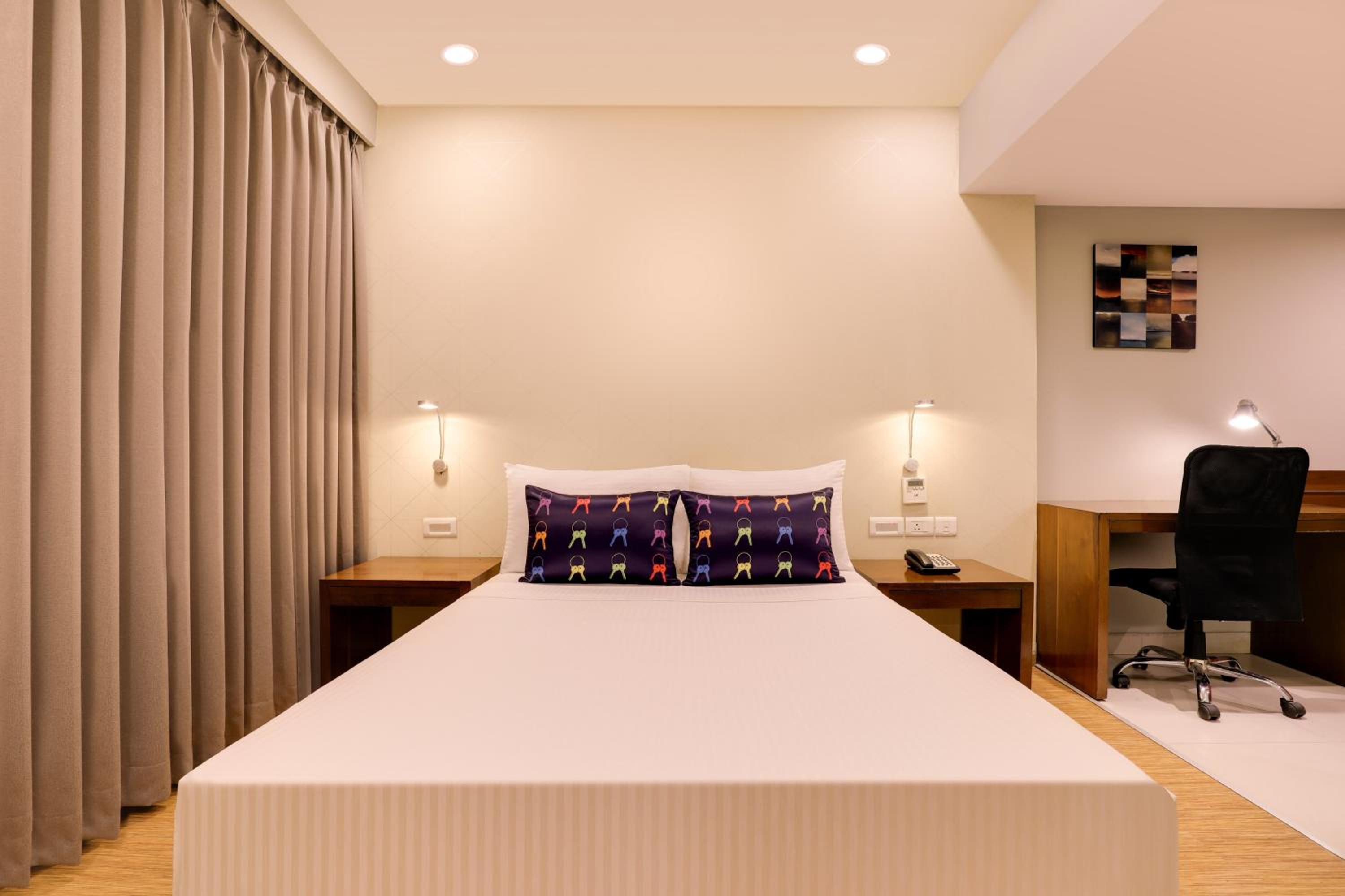 Deluxe Suite - Photo 2