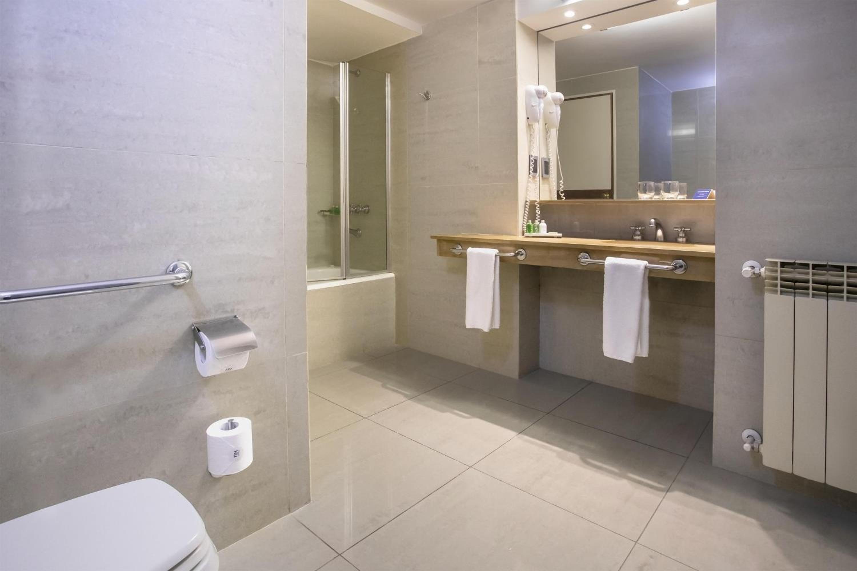 Superior Double or Twin Room with Extra Bed and View (2 Adults + 2 Children)