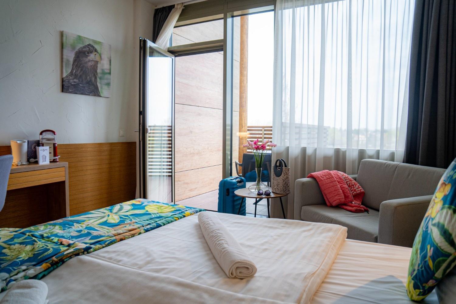 Superior Double or Twin Room with Lake View photo 3