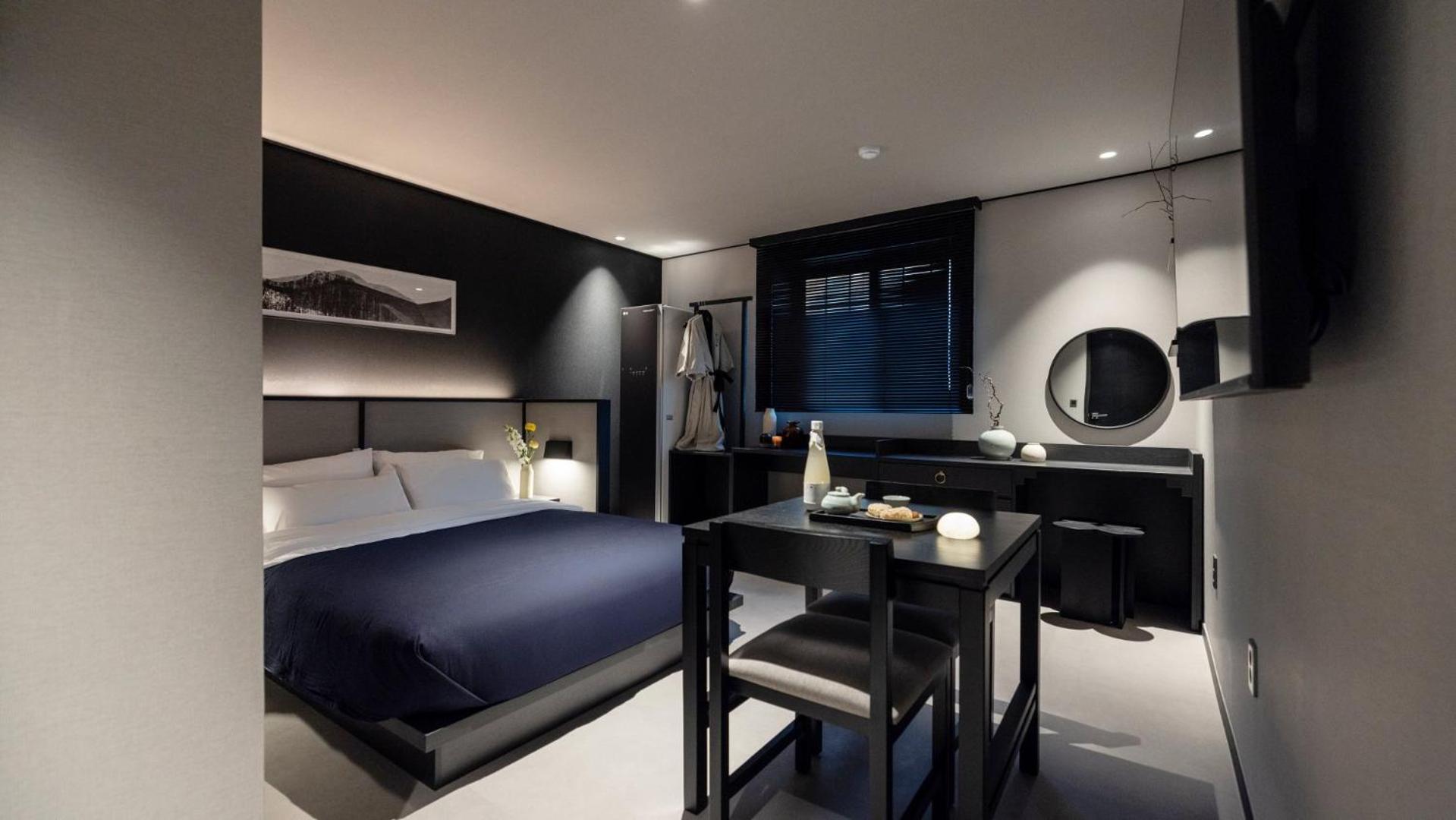 Premium Business Double Room