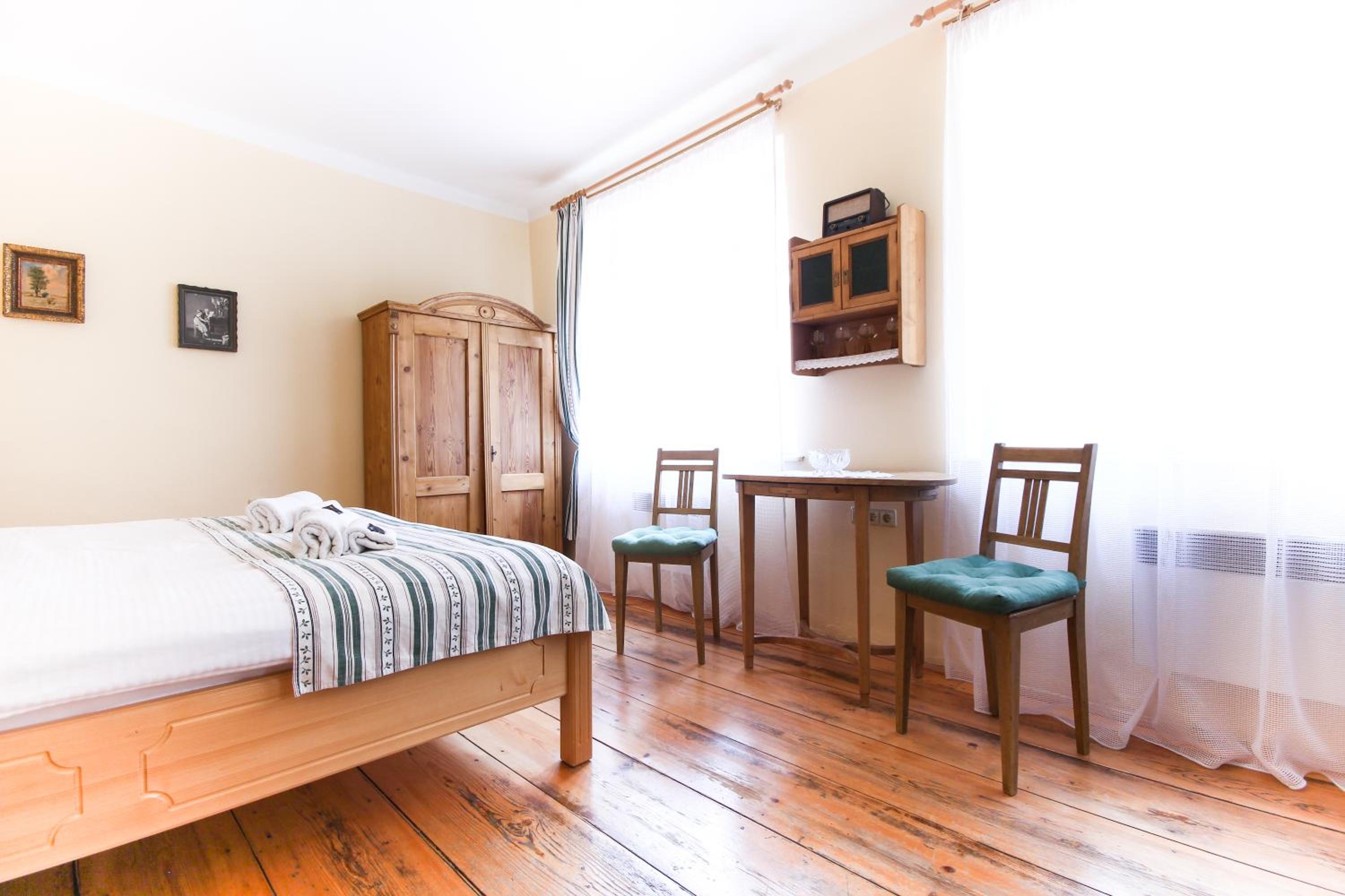 Double Room - Photo 9