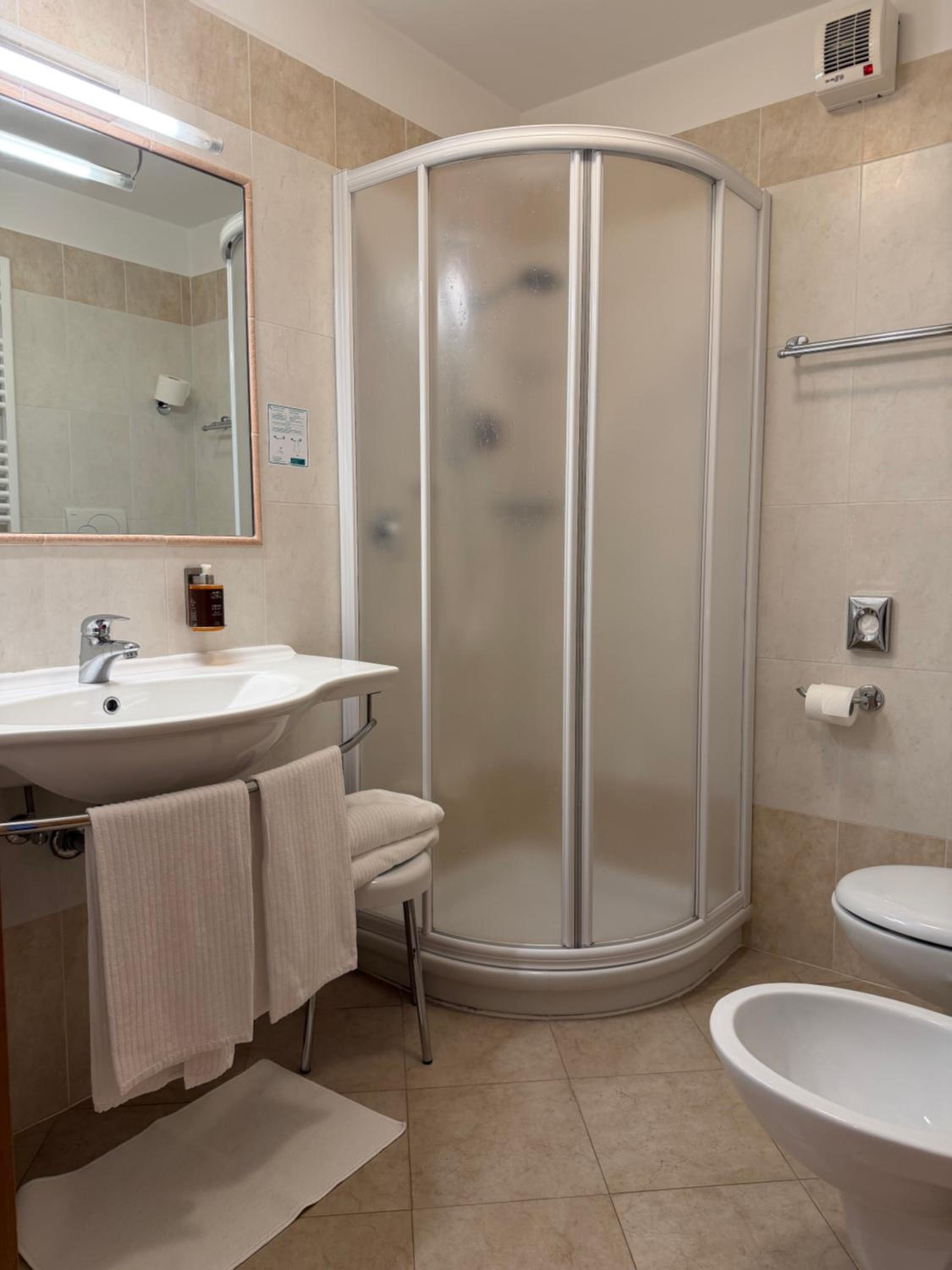 Standard Double or Twin Room with Balcony photo 1
