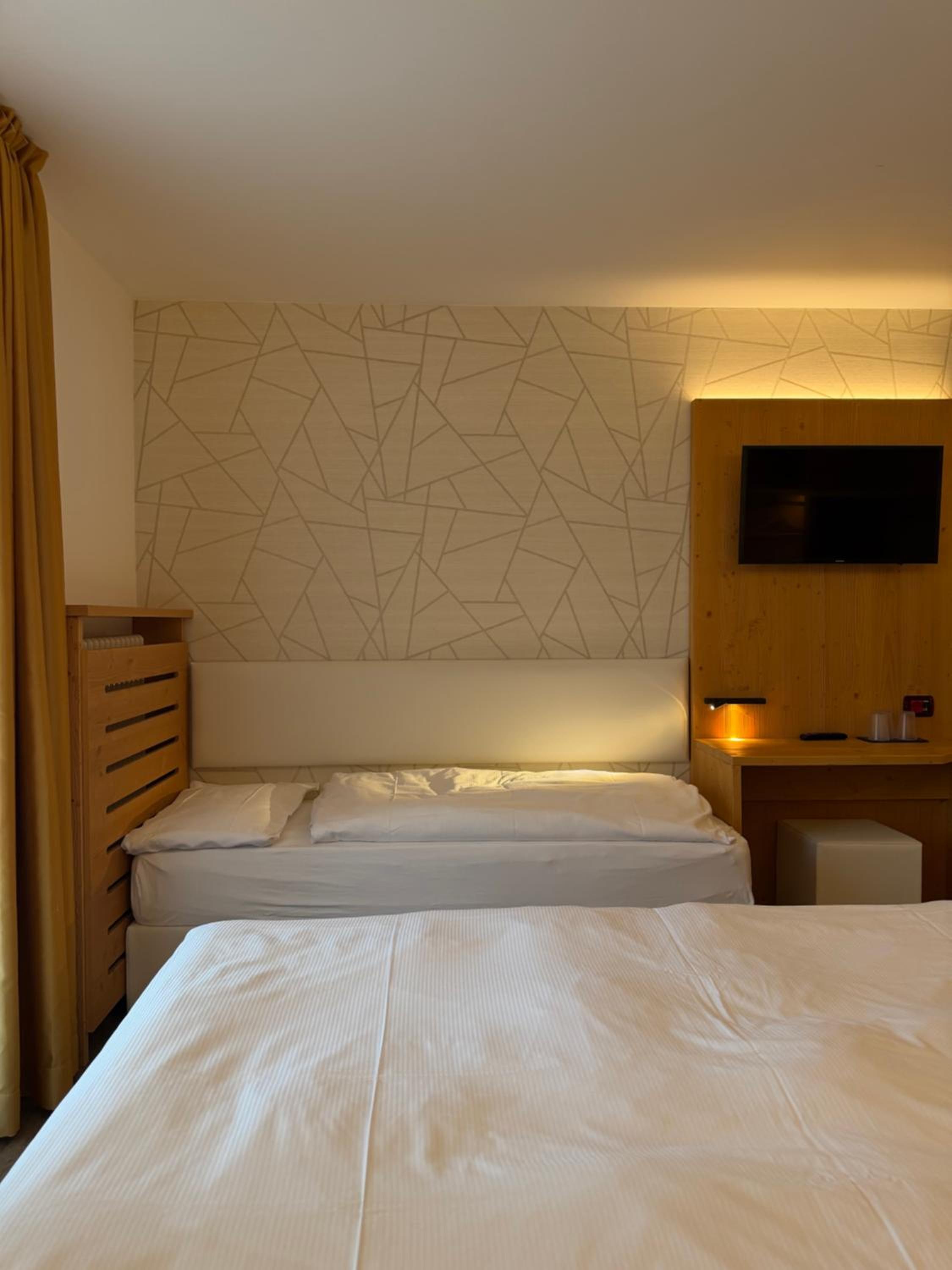 Standard Double or Twin Room with Balcony photo 3