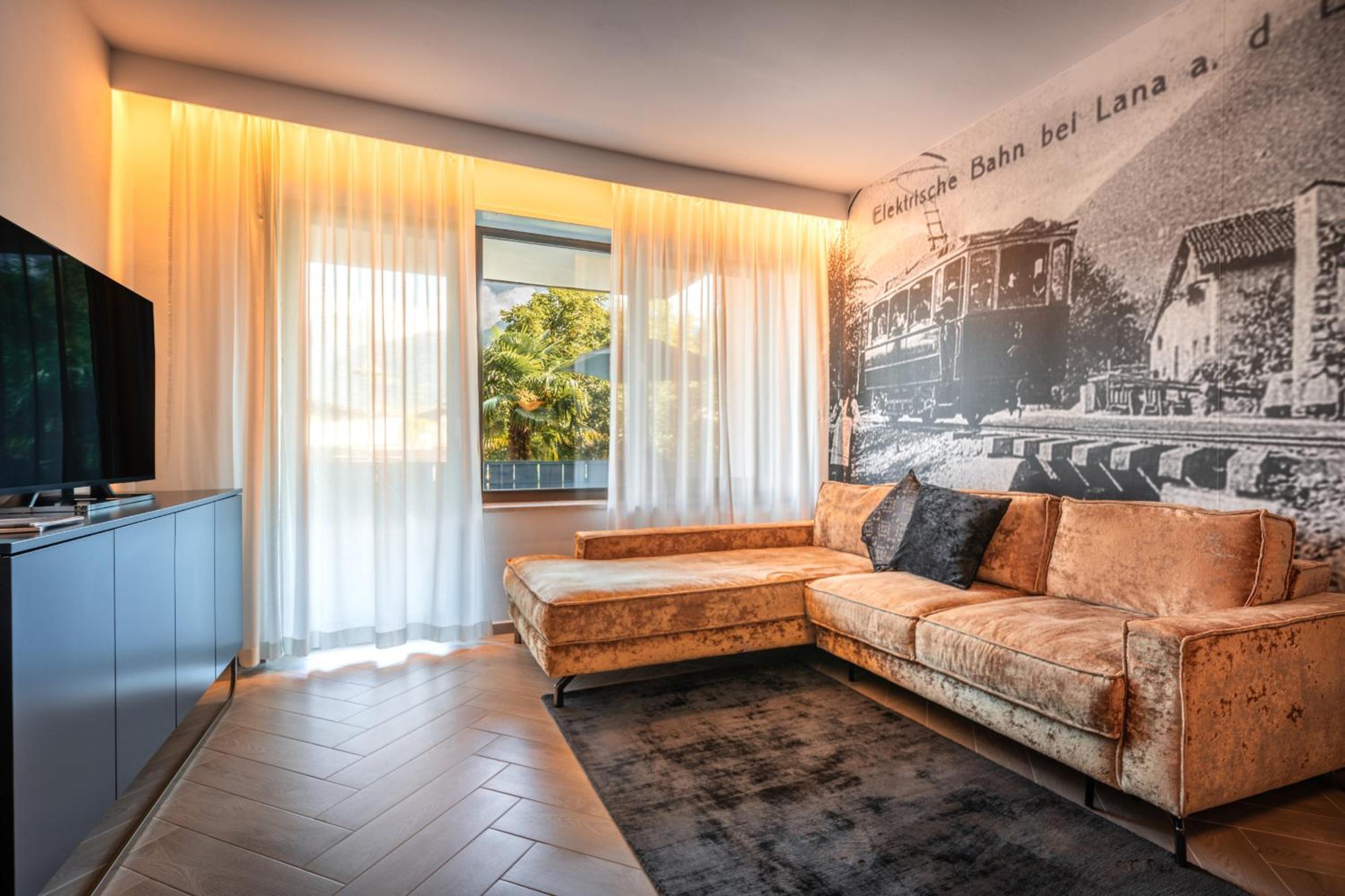 One-Bedroom Apartment with Balcony and Mountain View  
