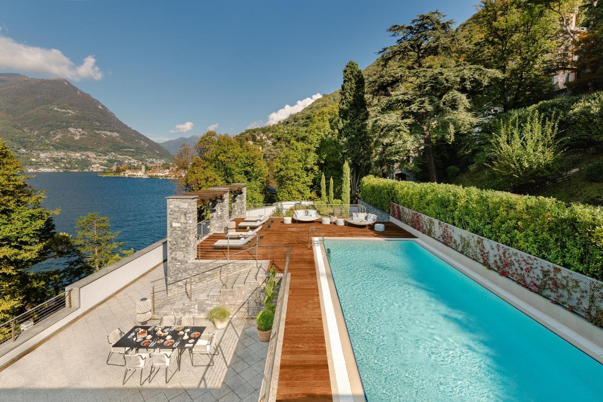 Panoramic Suite with Private Pool