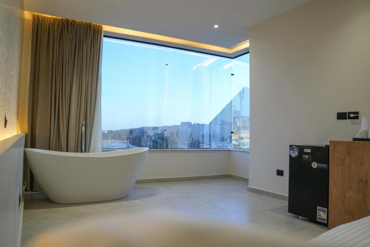Twin Room with Bath