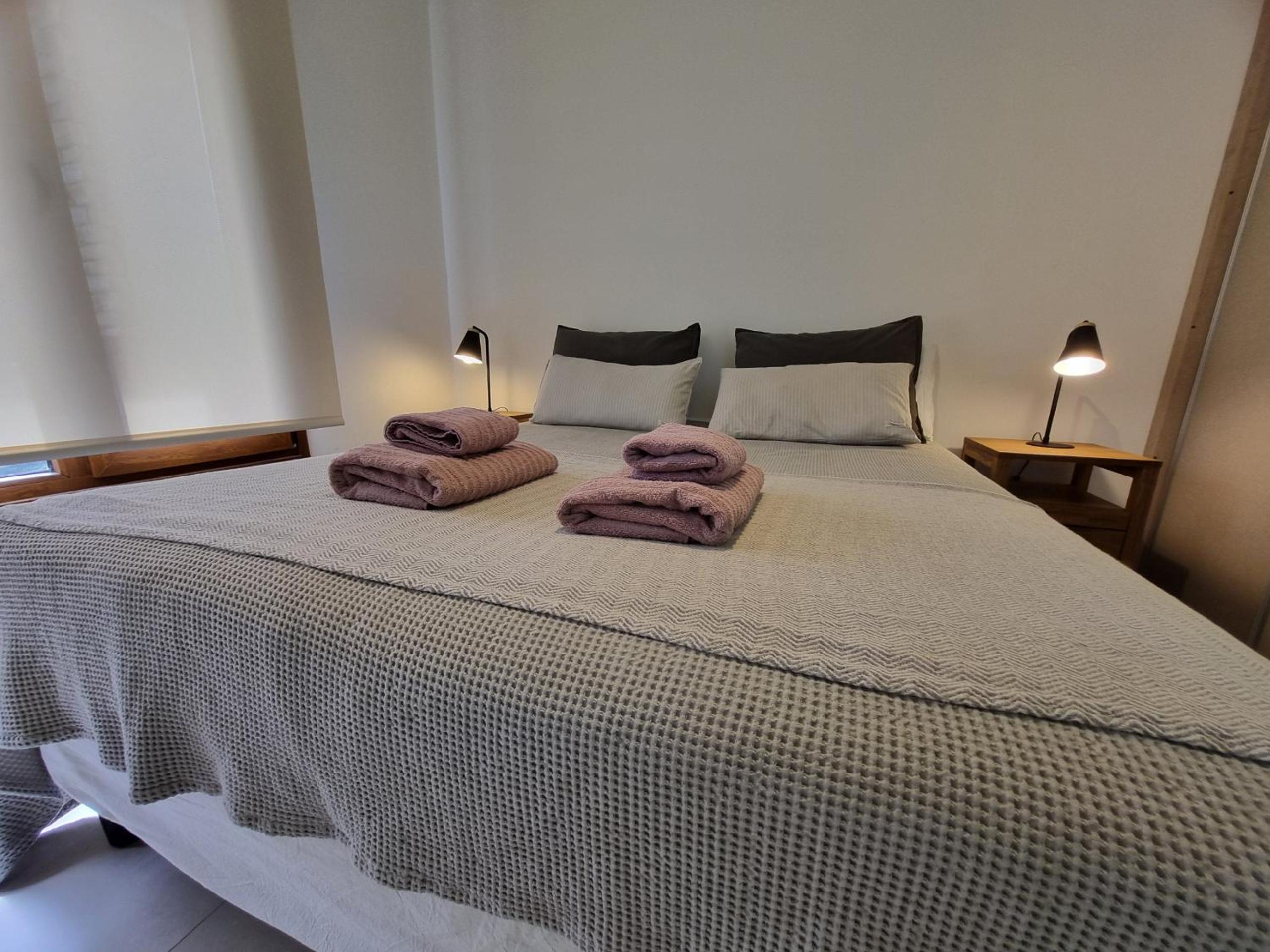 Deluxe Two-Bedroom Apartment with Garden View photo 3