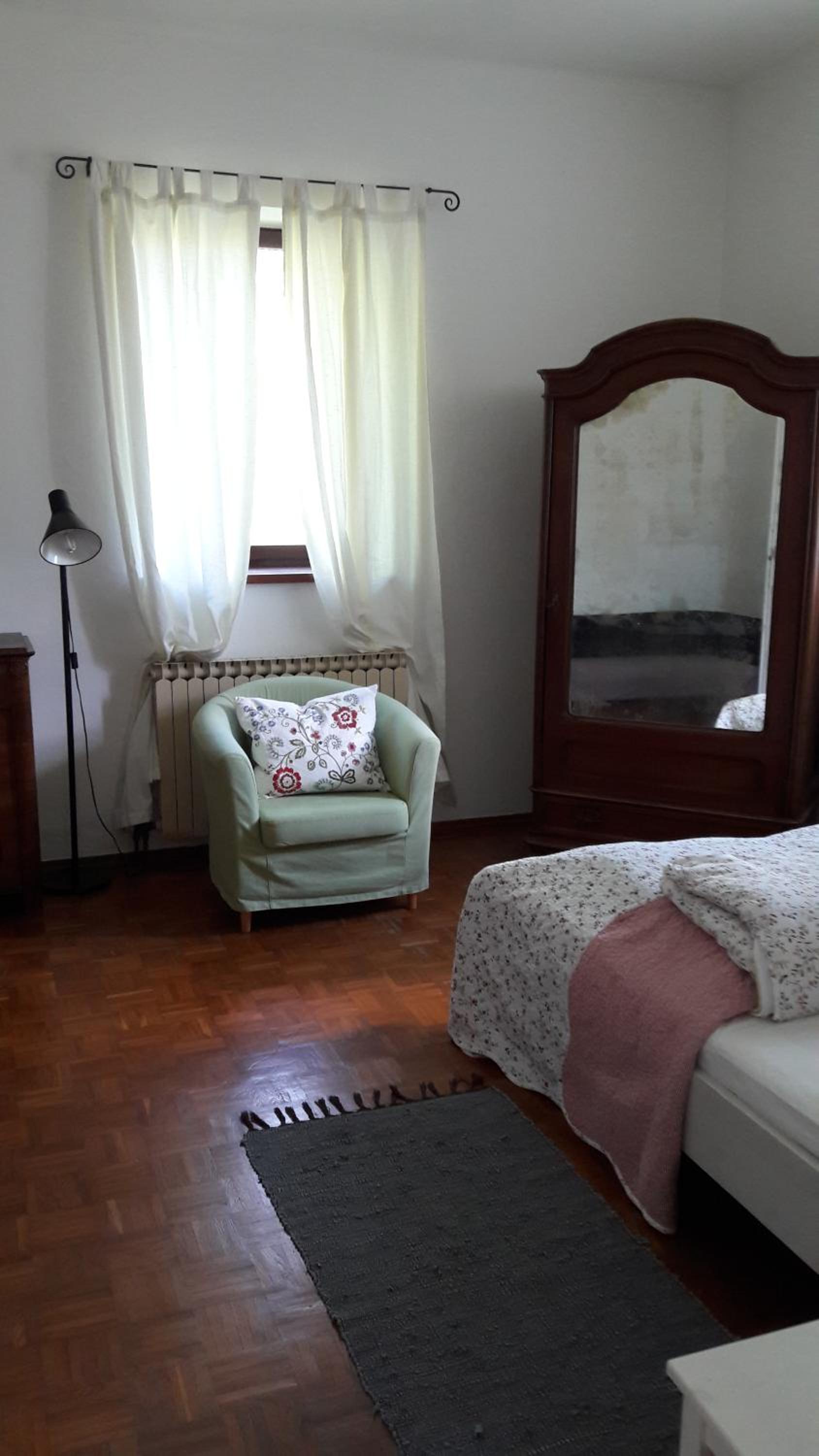 One-Bedroom Apartment with Balcony photo 1