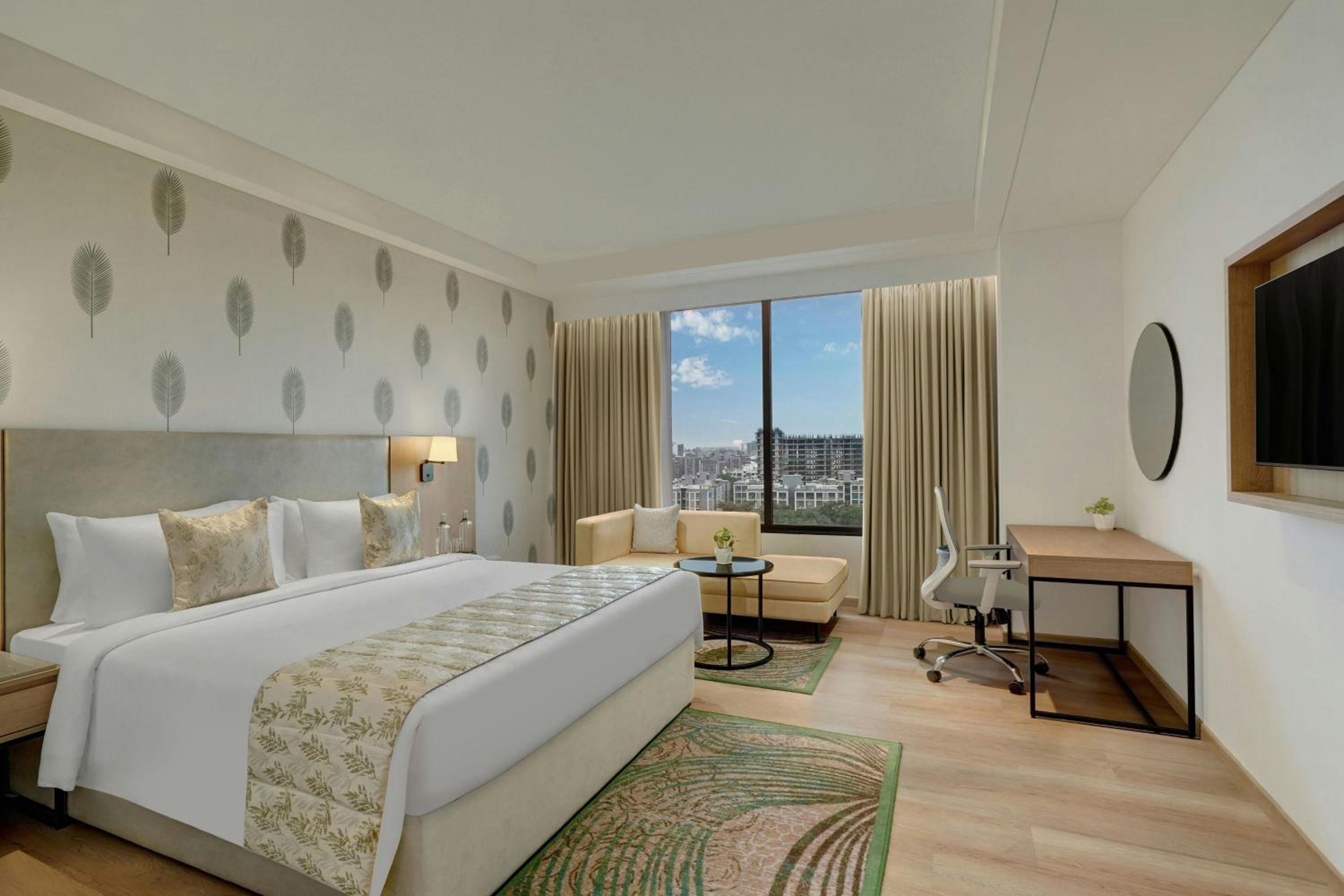 Winter Green Premium King Room with City View - Photo 1