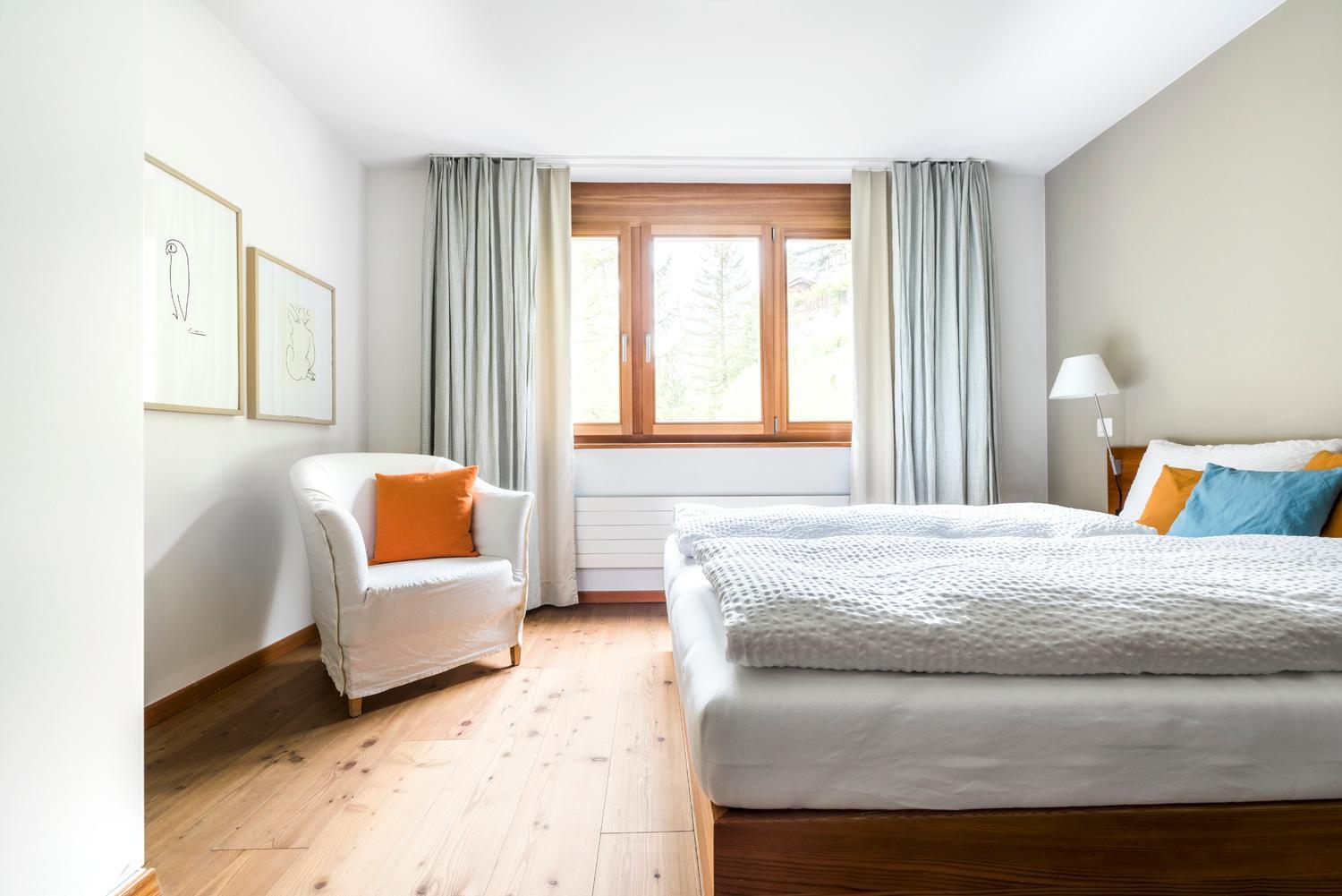 Three-Bedroom Apartment Paradies
