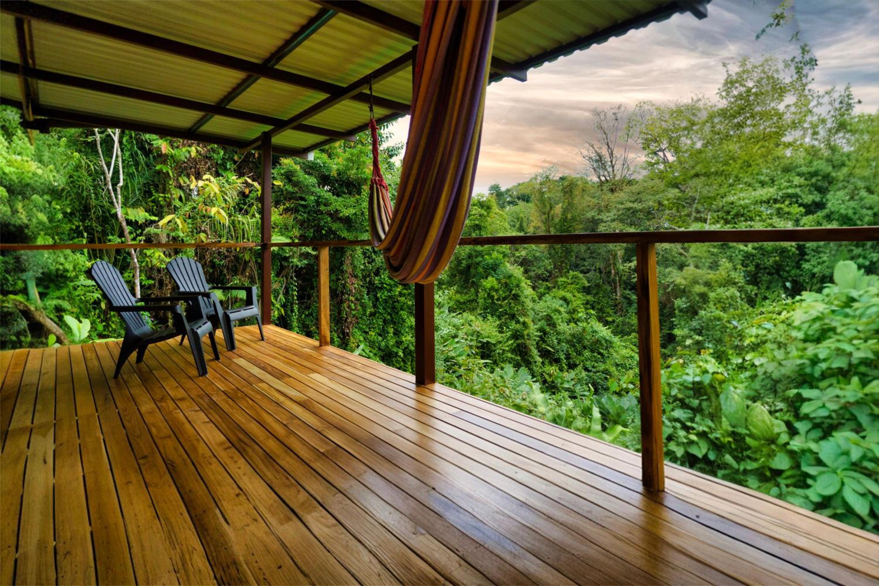 Deluxe Double Room with Balcony photo 3