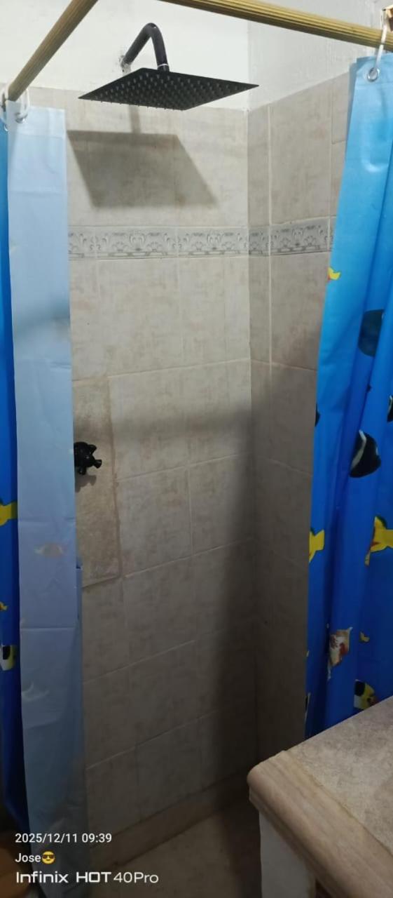 Quadruple Room with Private Bathroom photo 3