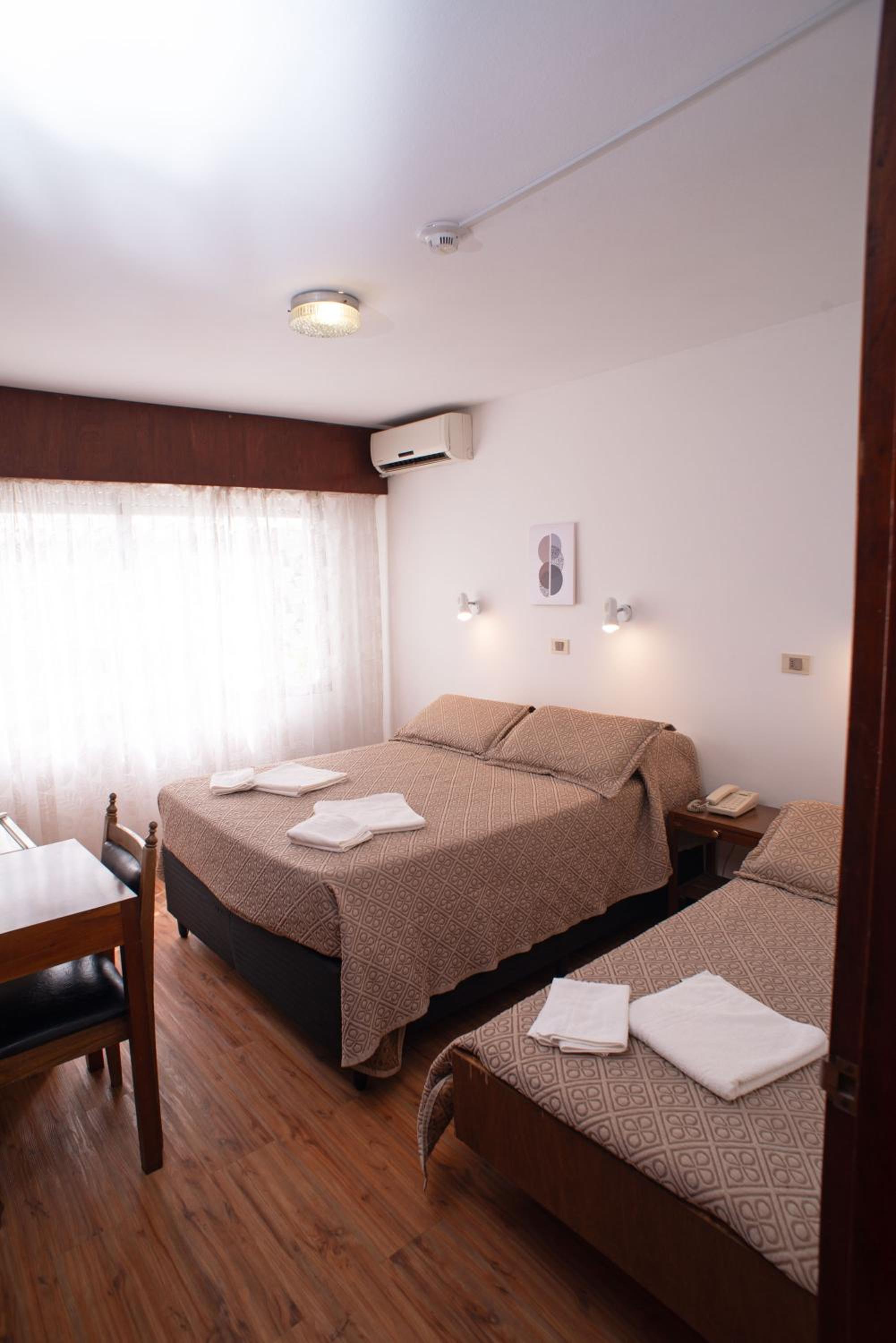 Standard Triple Room photo 2