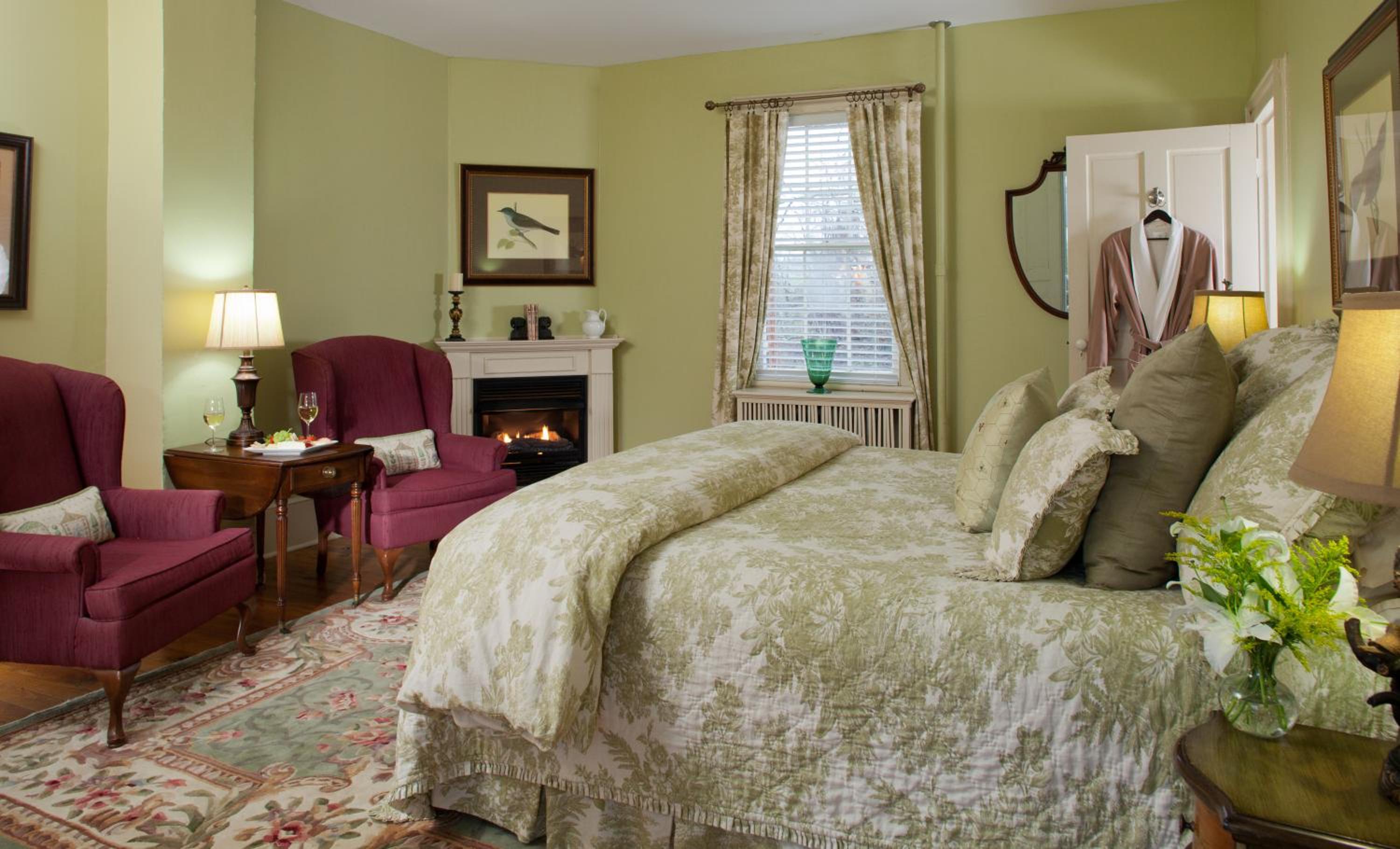 Deluxe King Room - Not Pet Friendly