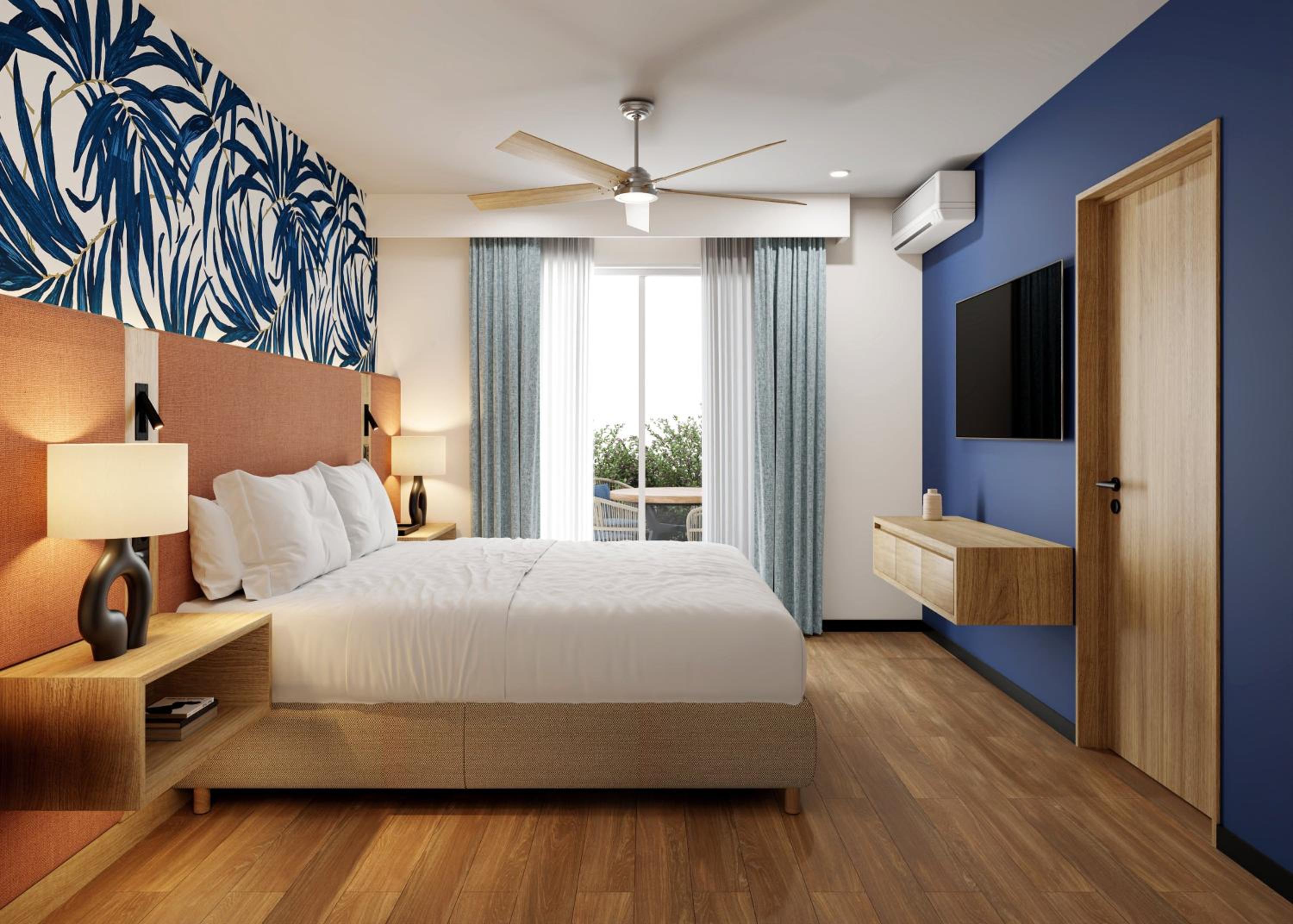 One-Bedroom King Suite - Photo 2