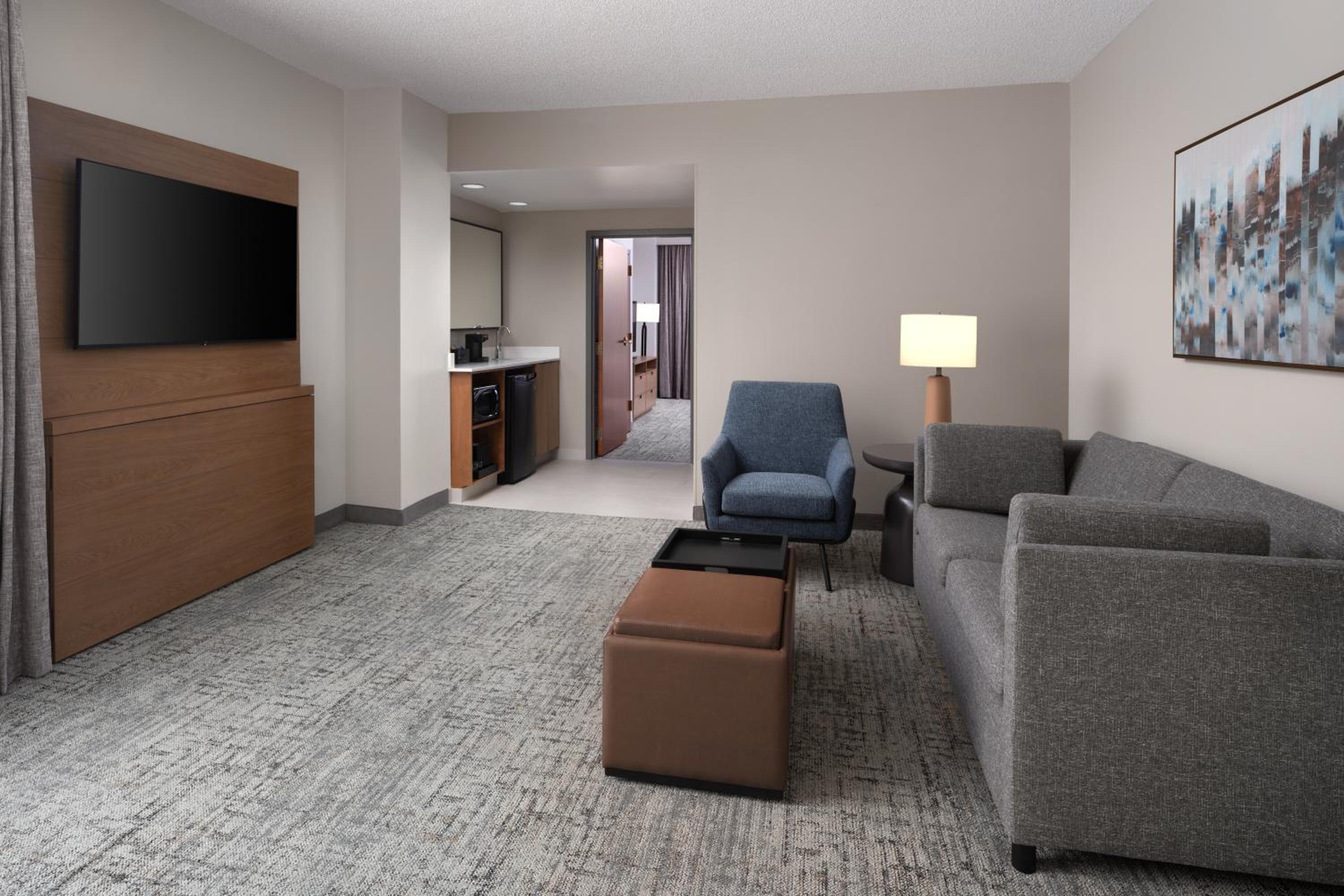 Two-Bedroom Queen Corner Suite - Non-Smoking - Photo 2