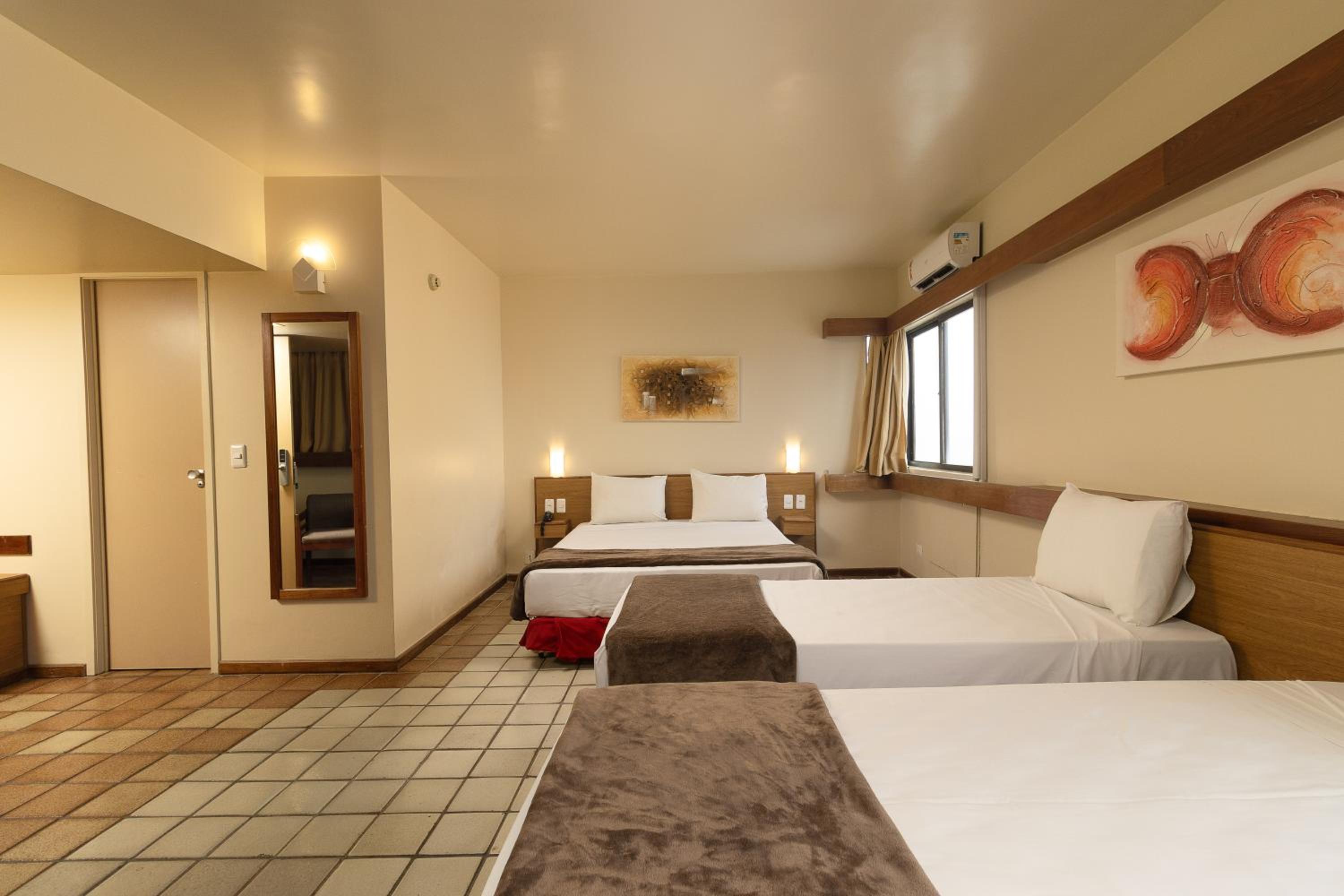 Standard Quadruple Room - Photo 3