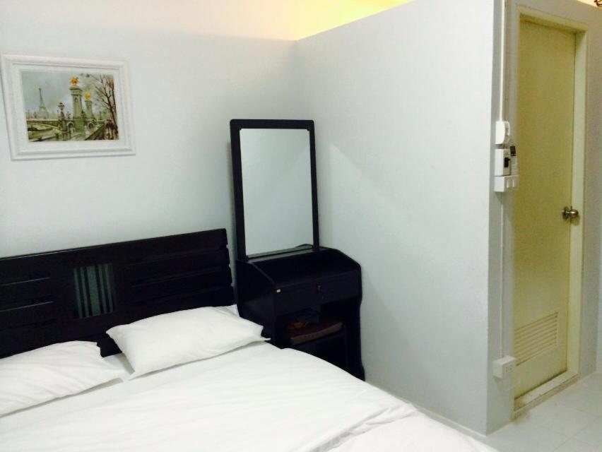 Economy Double Room photo 1