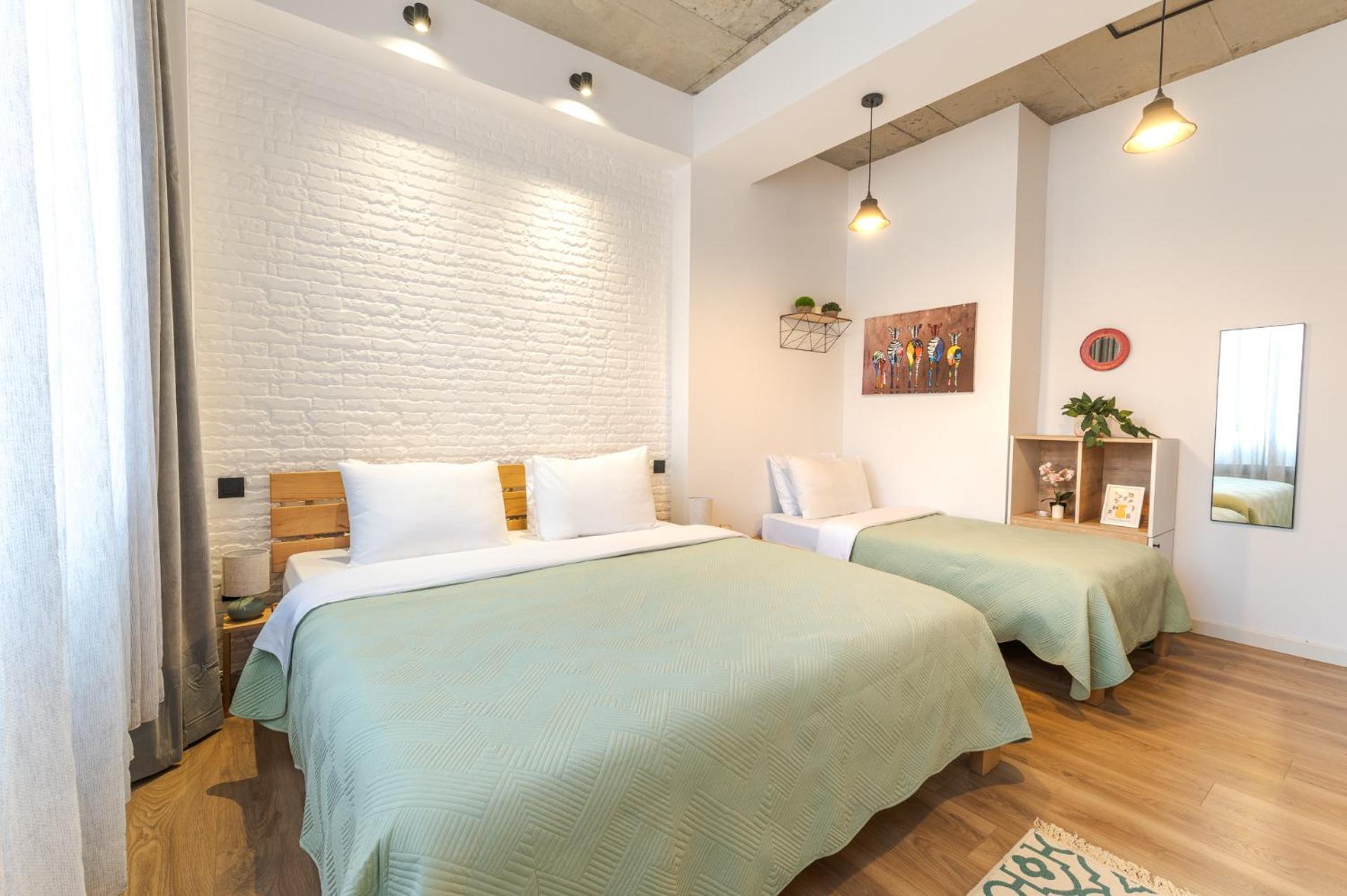Classic One-Bedroom Apartment with King Bed photo 1