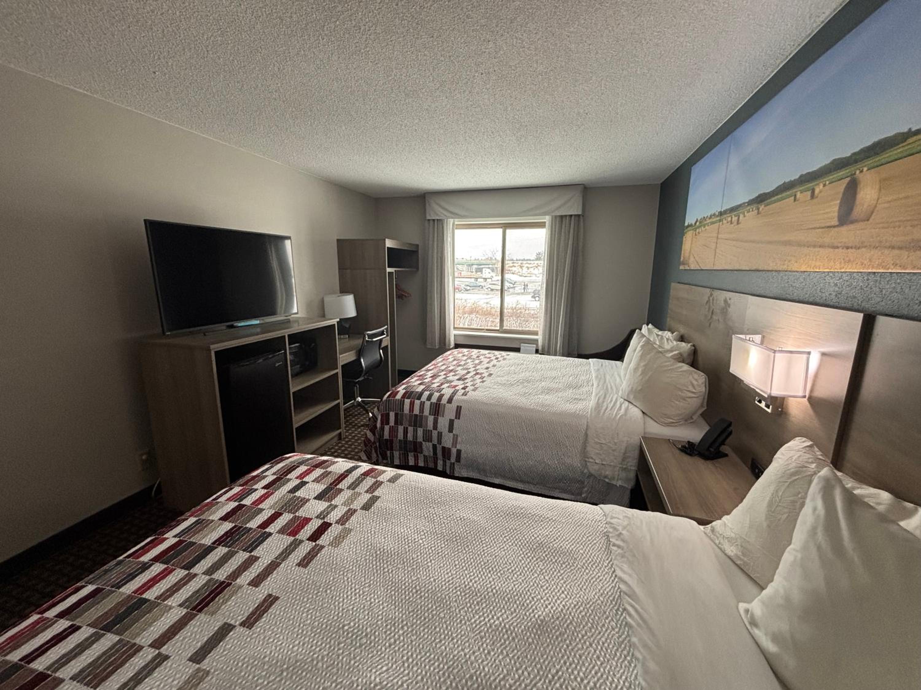 Suite with Two King Beds Non-Smoking  photo 2
