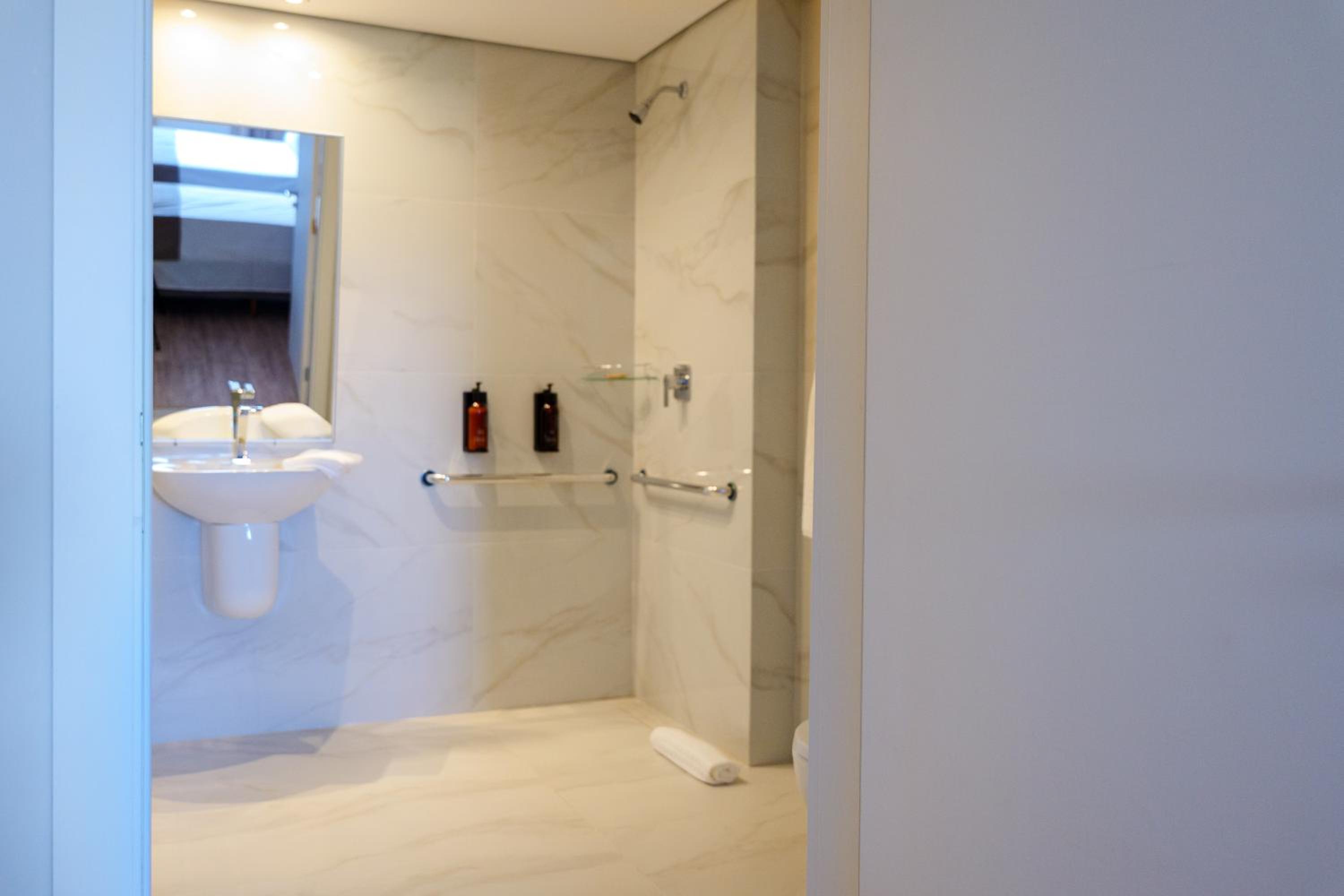 Triple Room - Disability Access photo 2