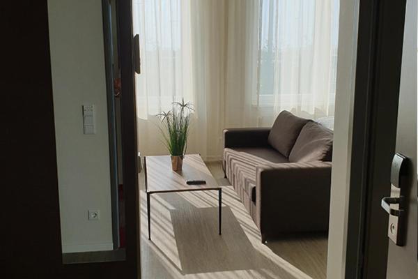  Apartment with 3 Beds  photo 2
