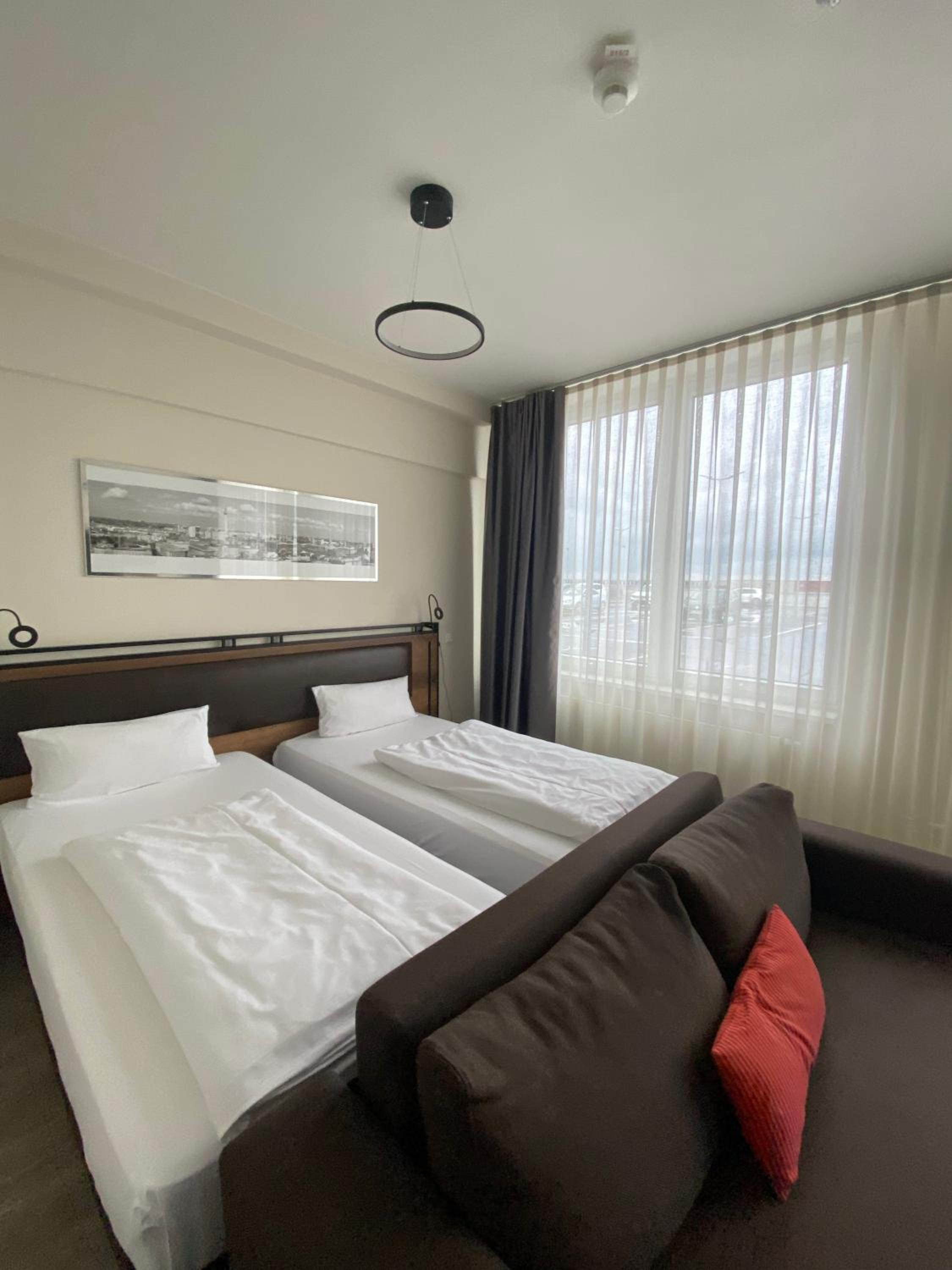  Apartment with 3 Beds  photo 3