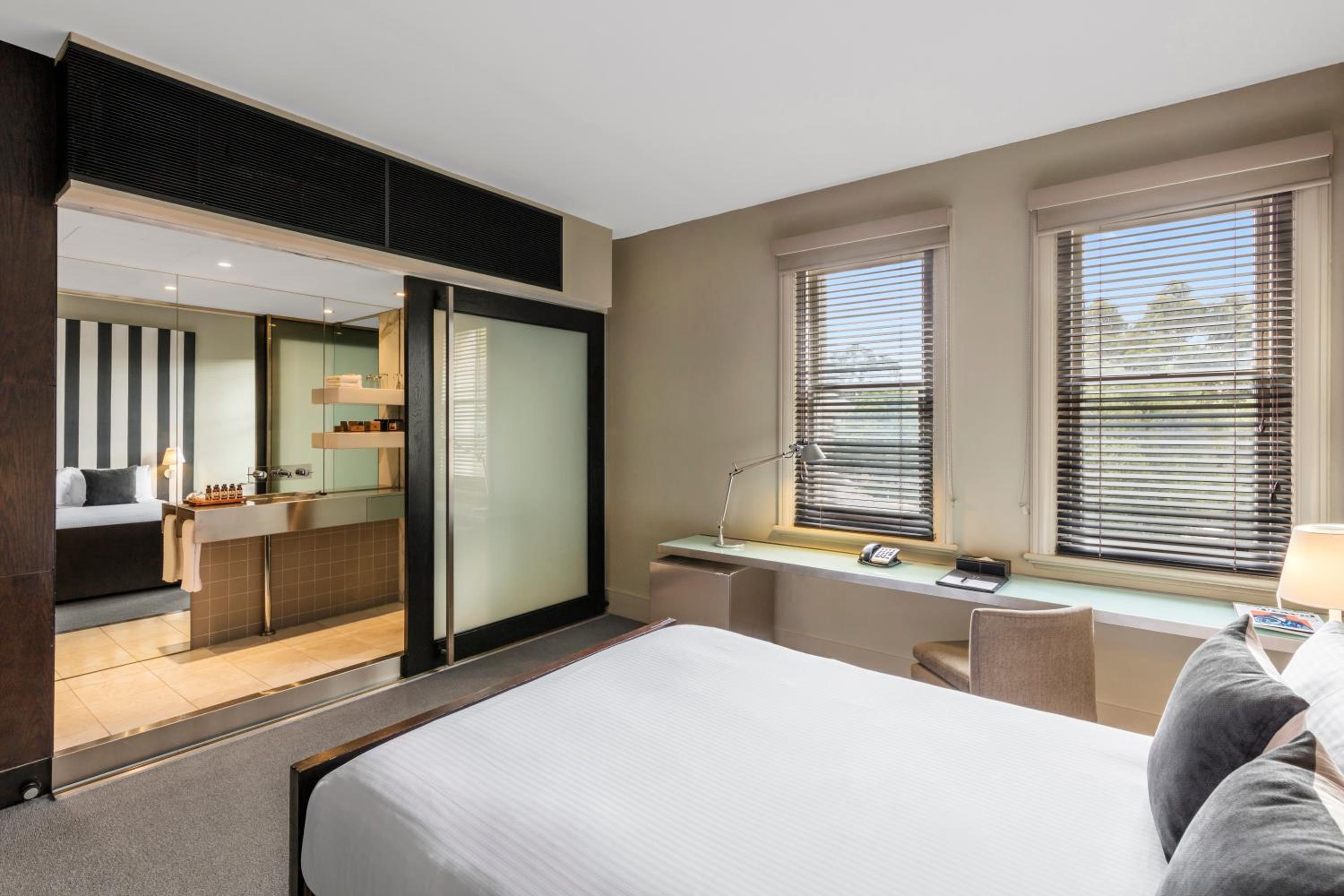 Heritage Room - Queen Bed - Includes Breakfast, Historic Werribee Mansion Tour and Parking - Photo 1
