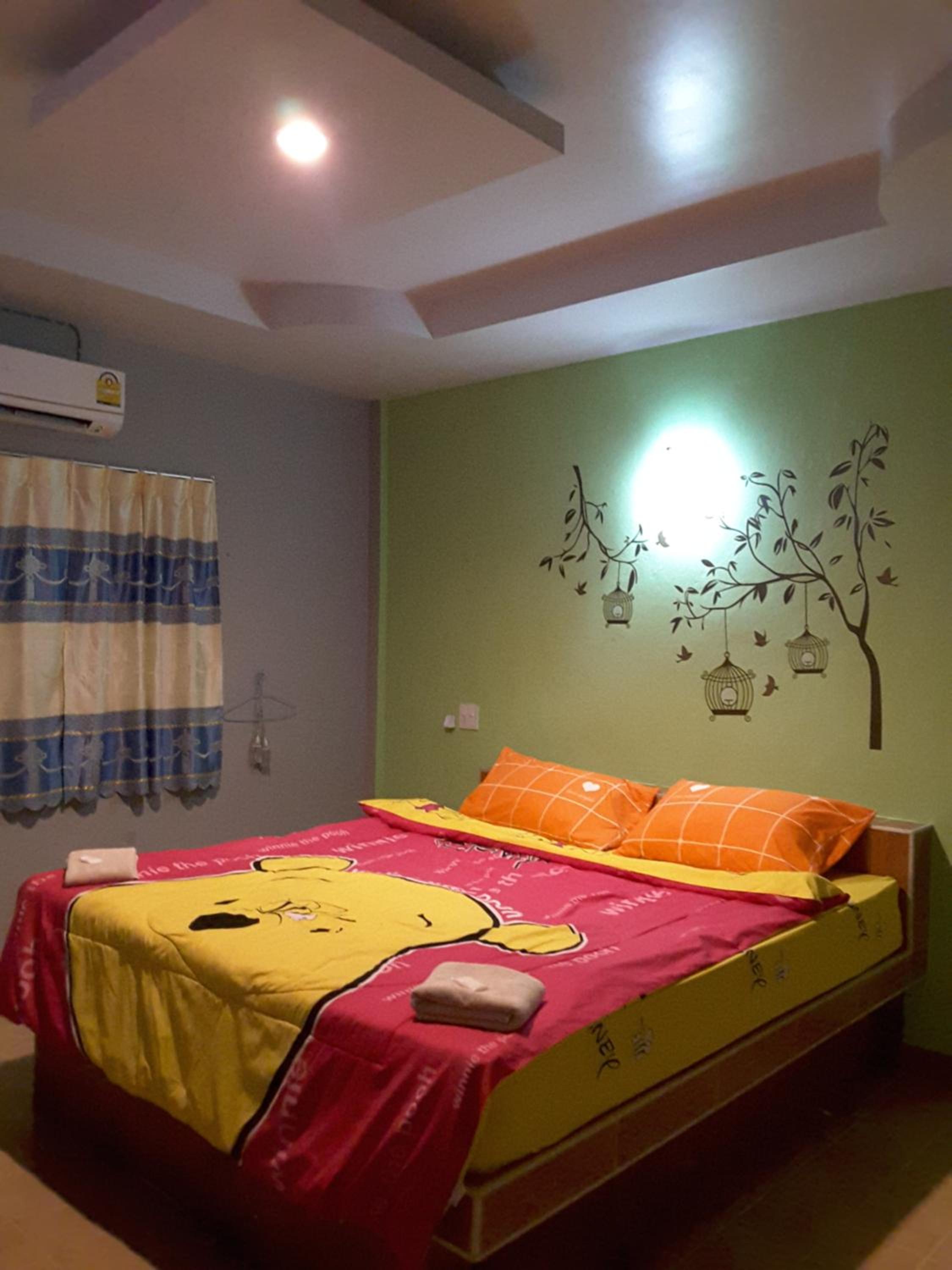 Deluxe King Room - Photo 5