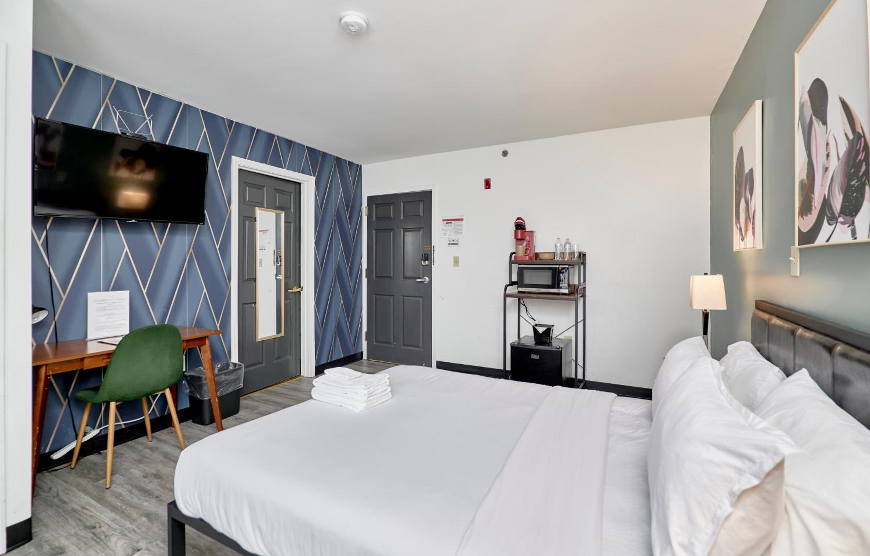 Queen Room