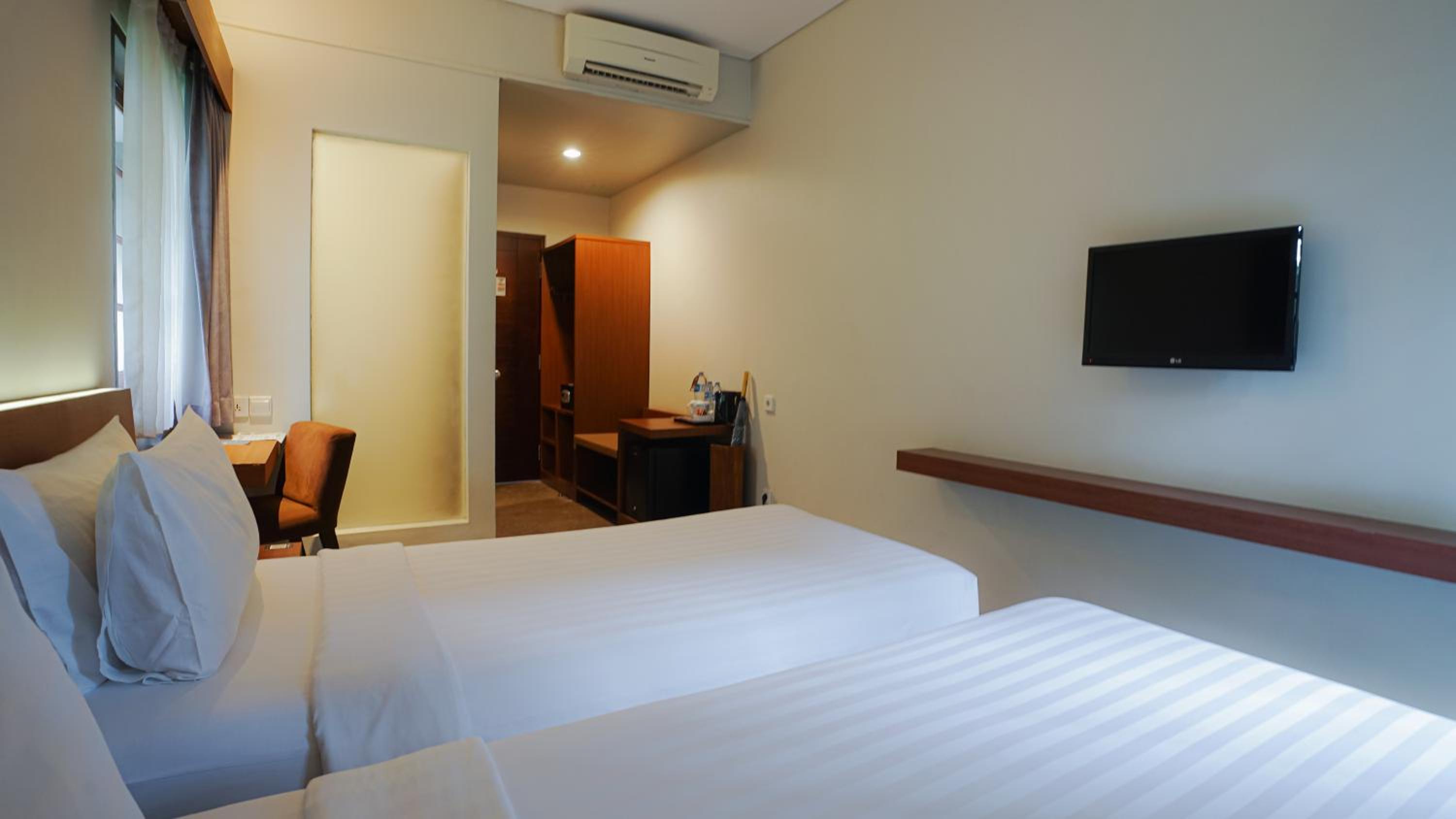 Superior Twin Room - Photo 2