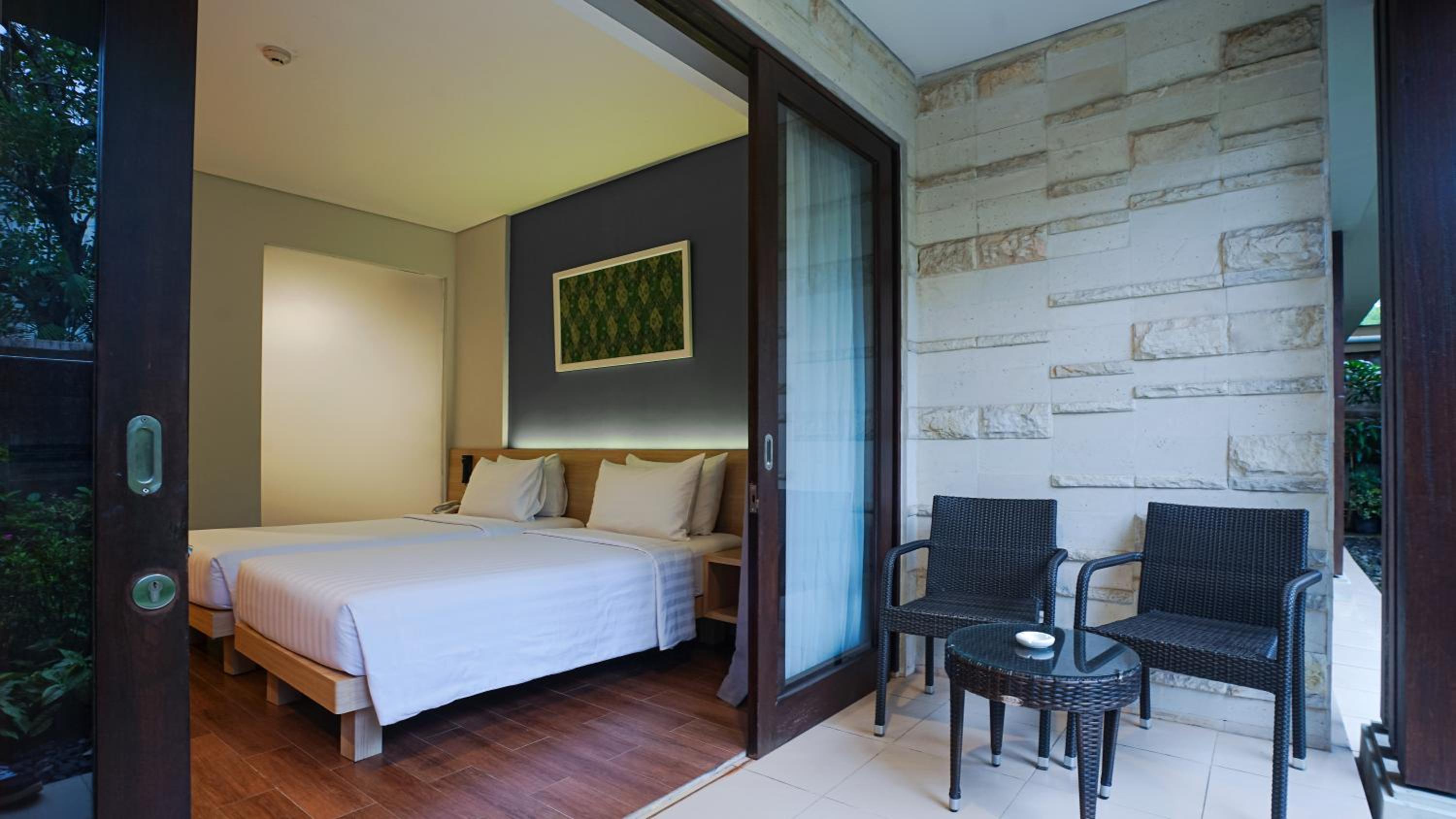 Premier Twin Room - Photo 3