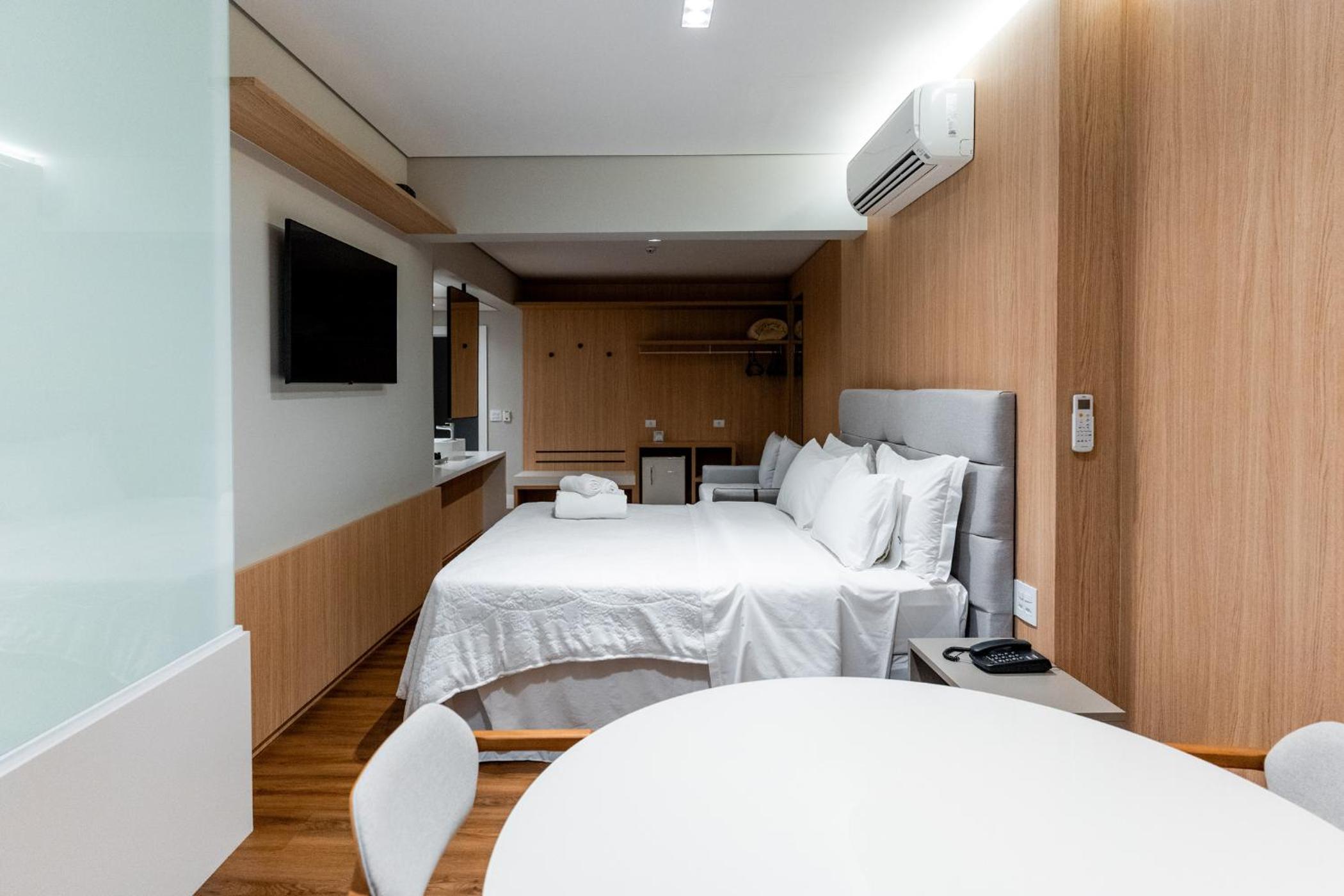 Suite with Spa Bath photo 3