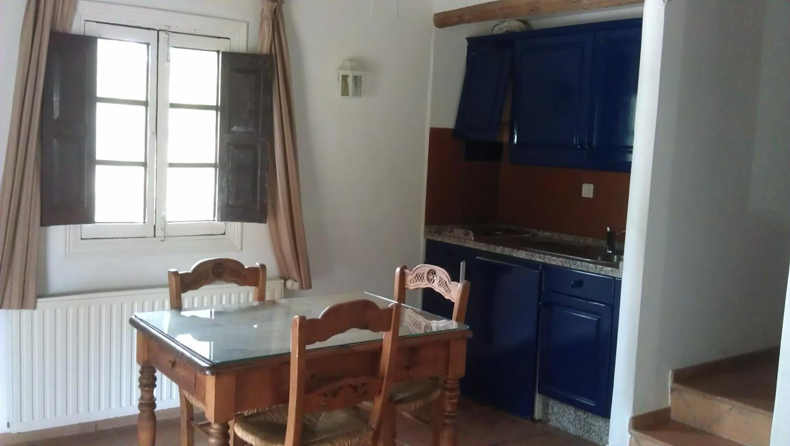 One-Bedroom House - Photo 5
