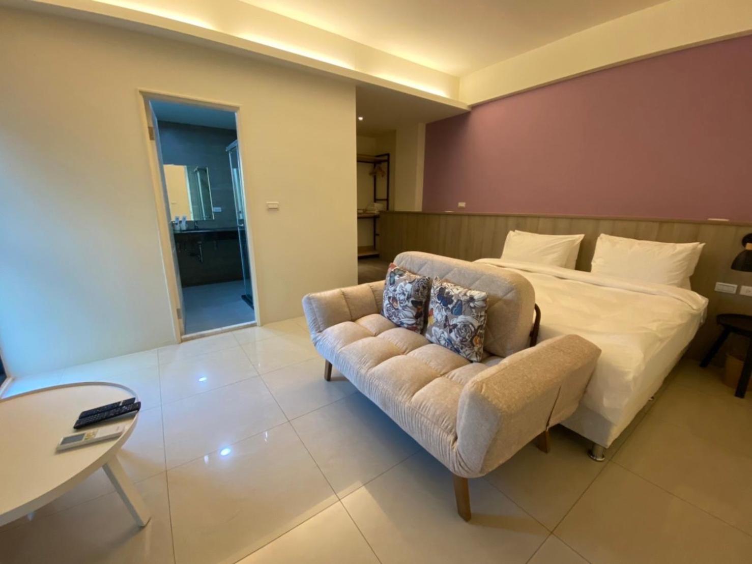 Queen Room