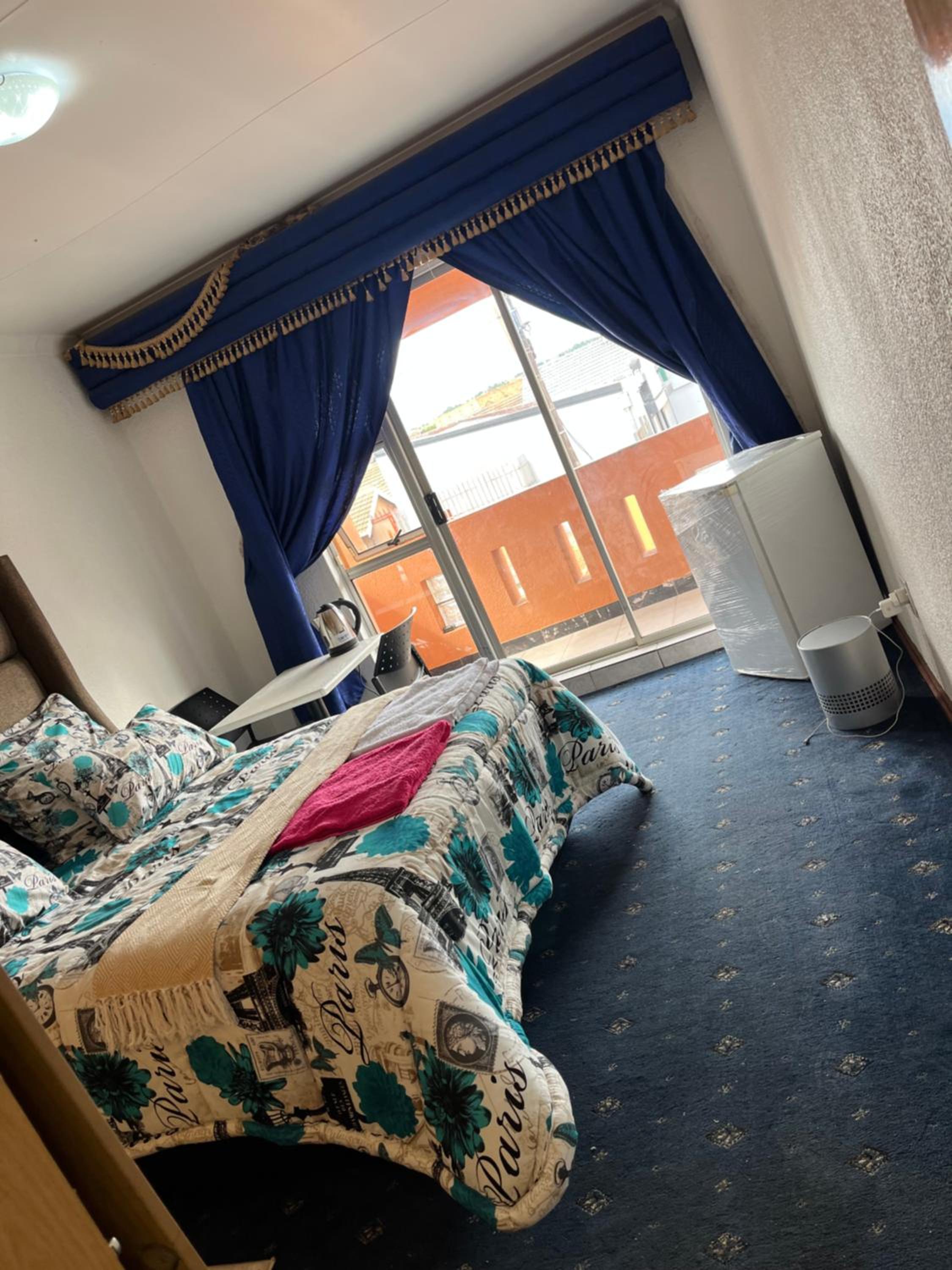 Deluxe Junior Suite photo 3