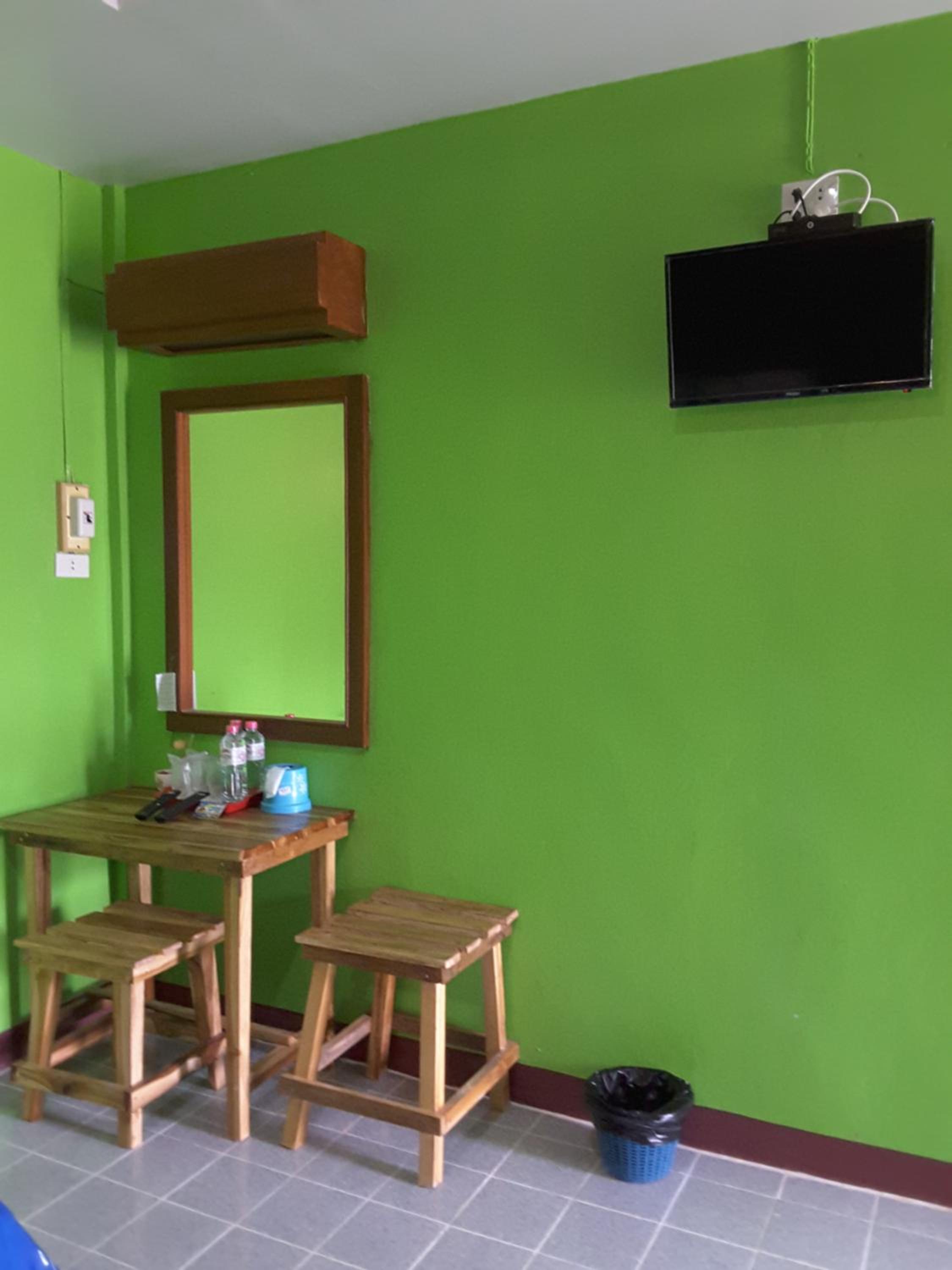 Deluxe Twin Room - Photo 9