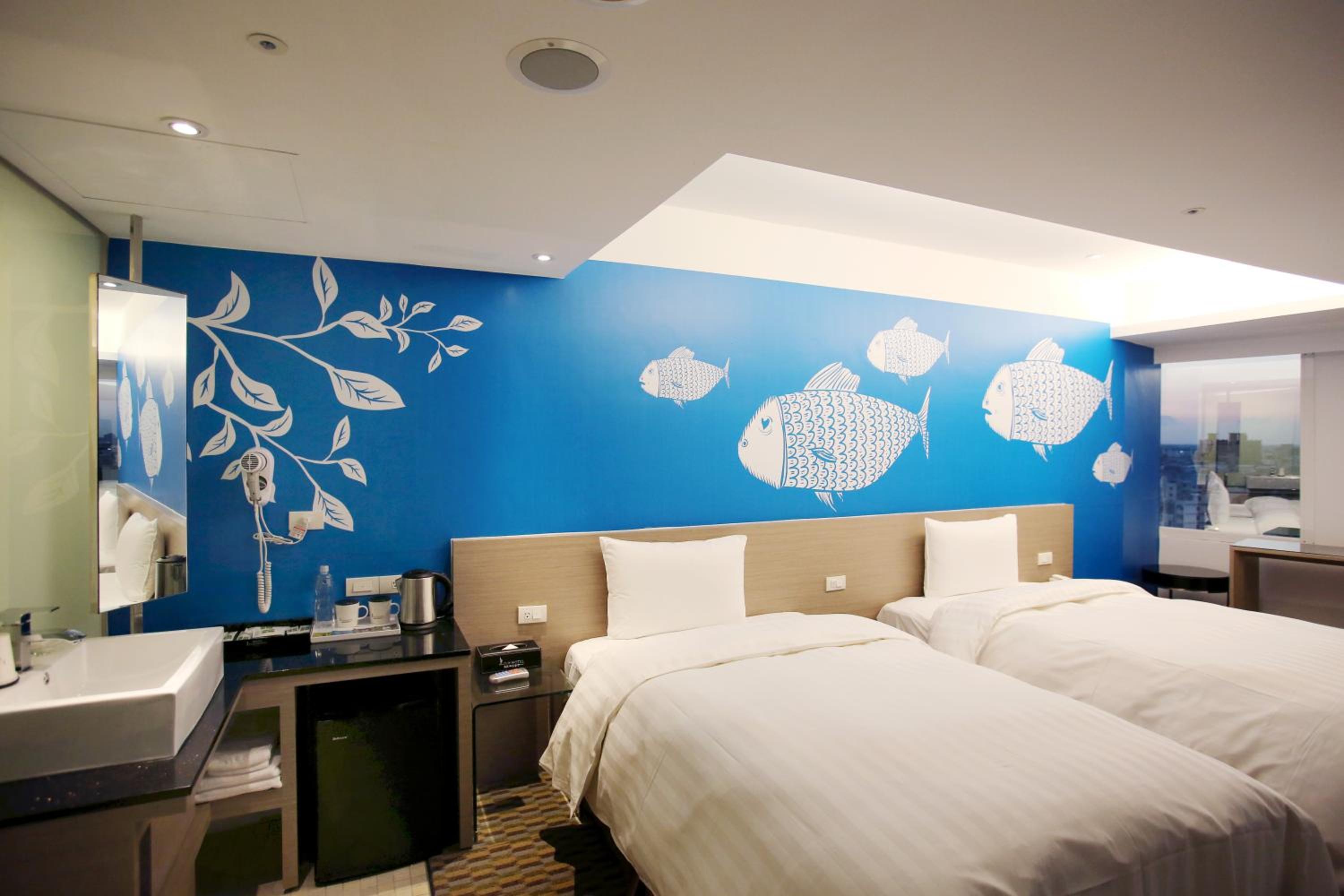 Twin Room with Shower photo 2