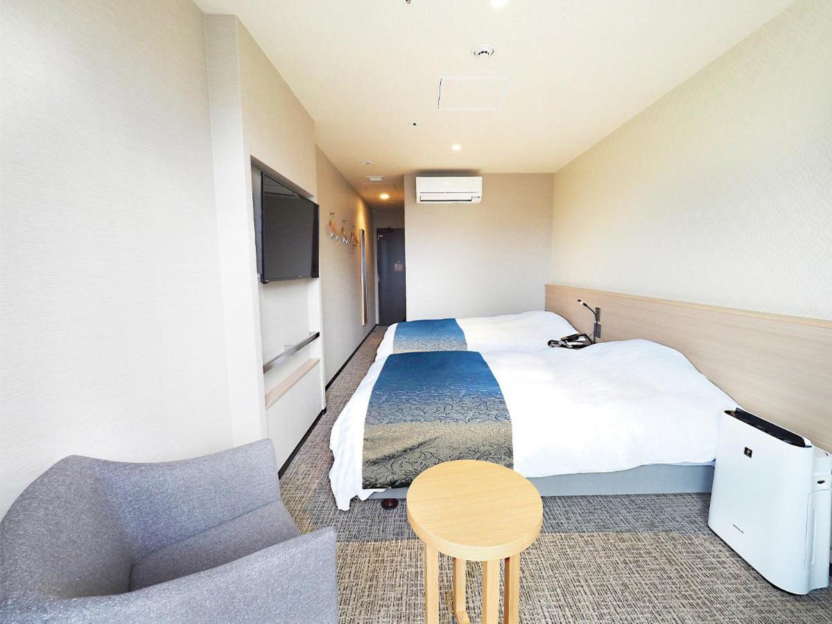 Small Twin Room - Photo 2