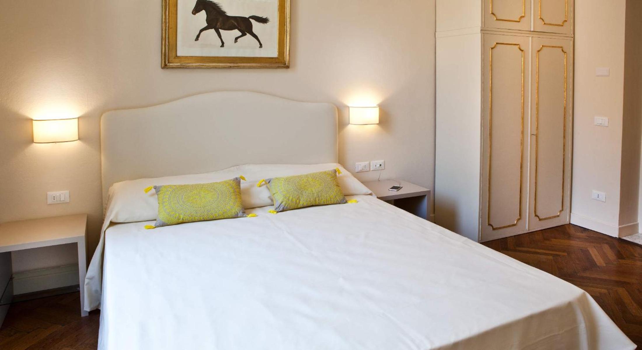 Double Room with Private Bathroom photo 1