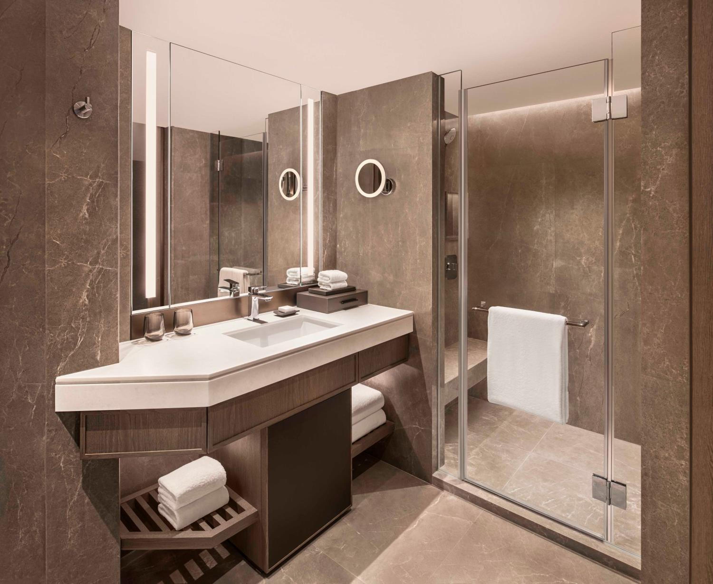 Infinity Room with Two Double Beds