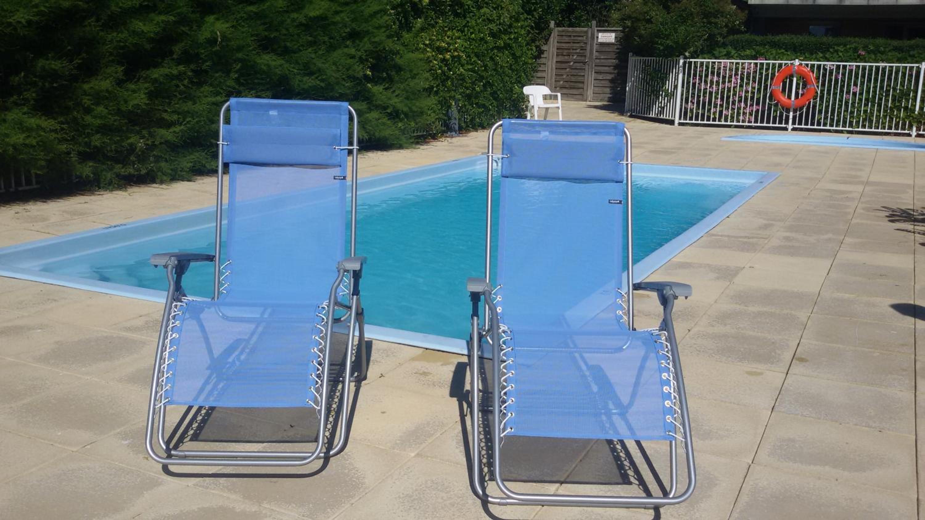 Studio with Pool photo 1