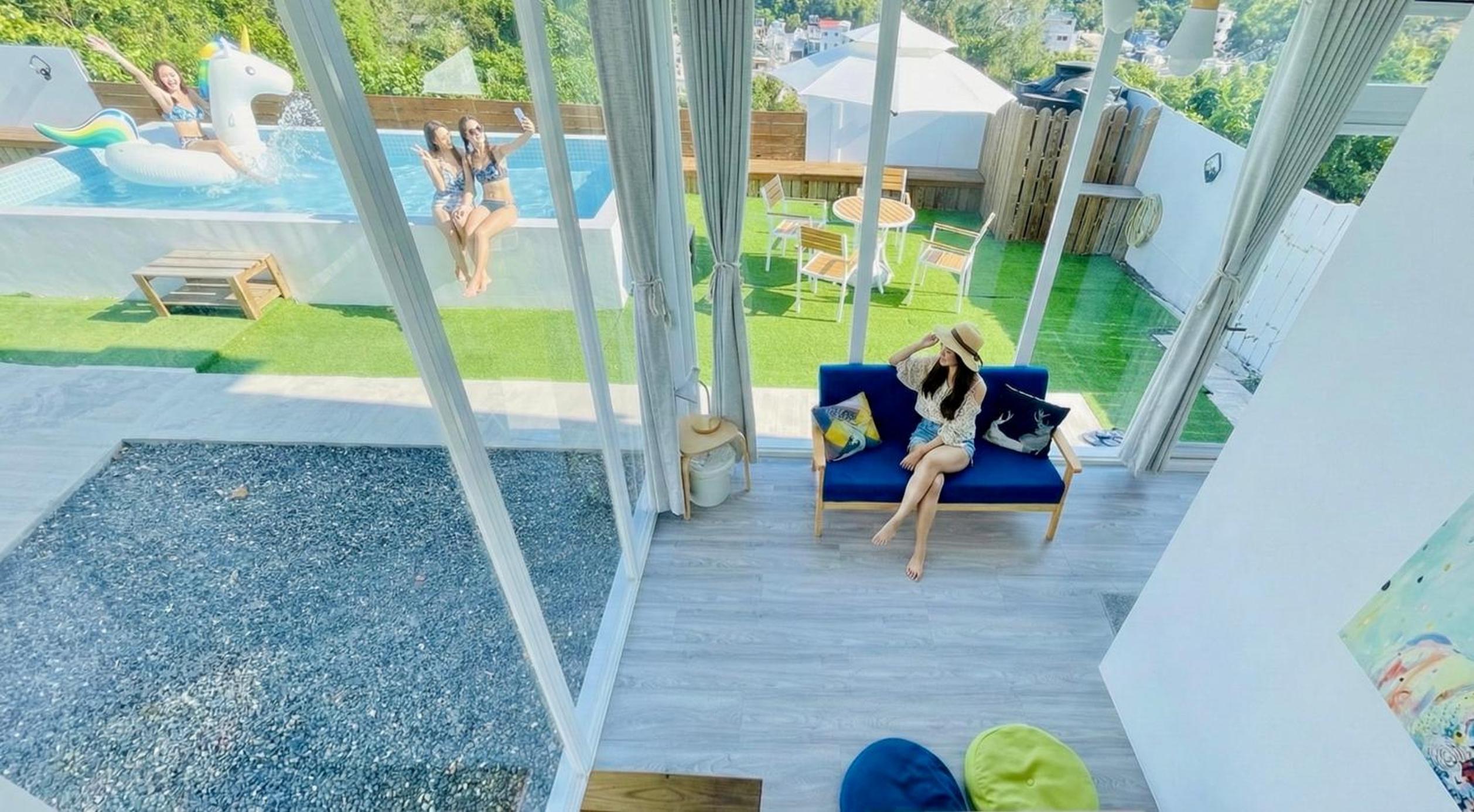 Double Room with Balcony (3 Adults) photo 3