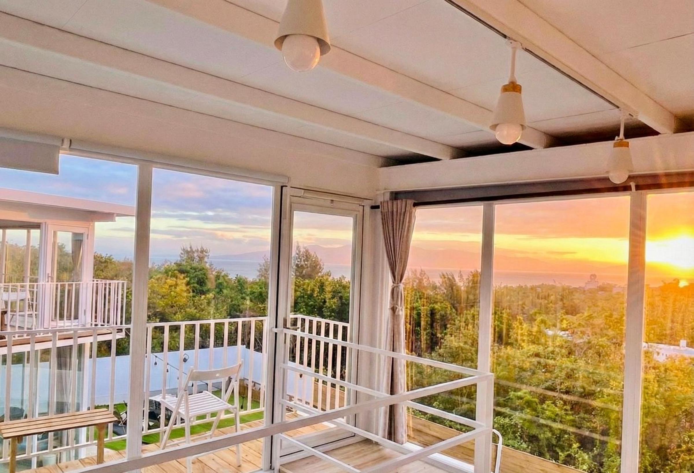 Double Room with Balcony (3 Adults) photo 2