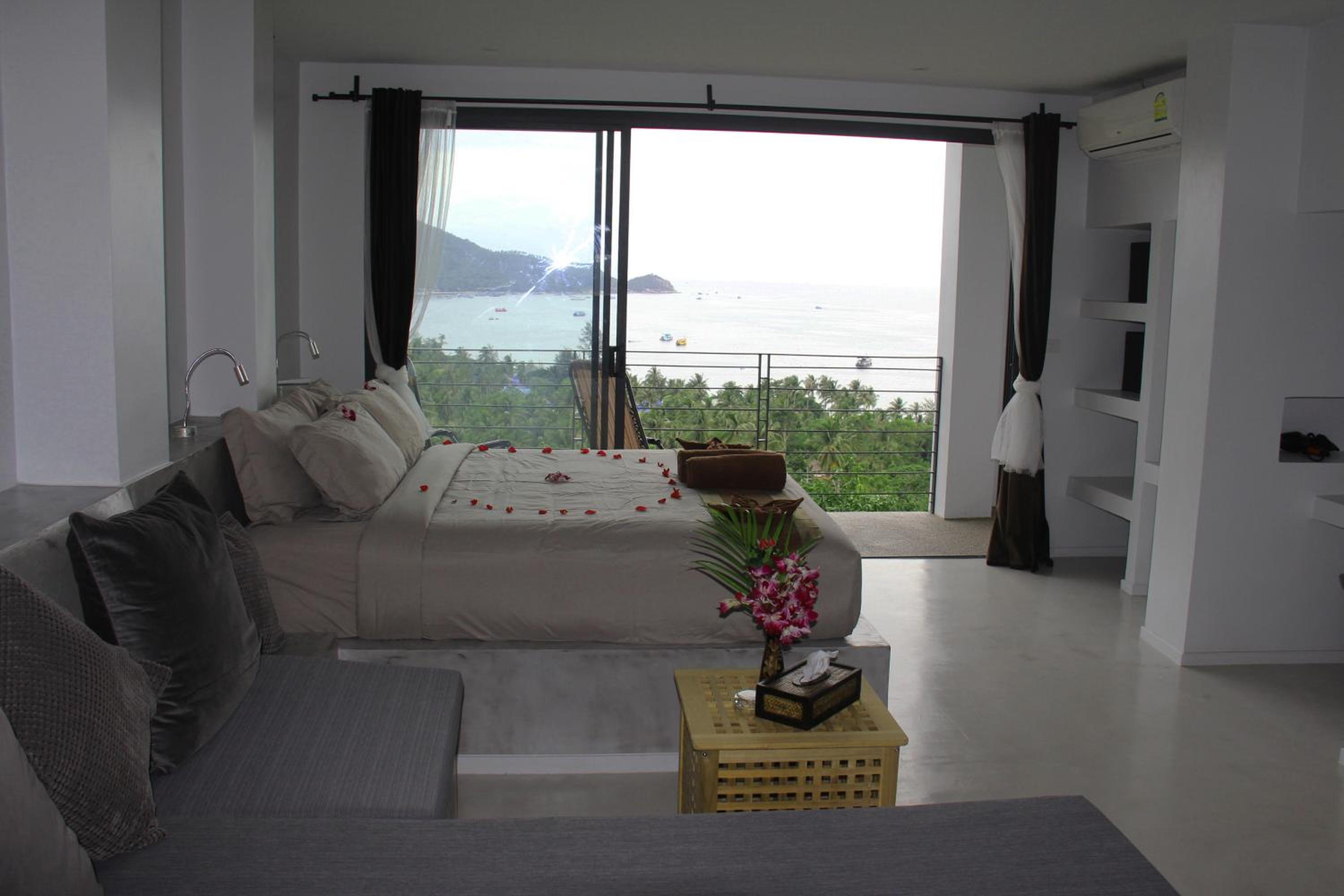 Studio with Sea View (no Pool)