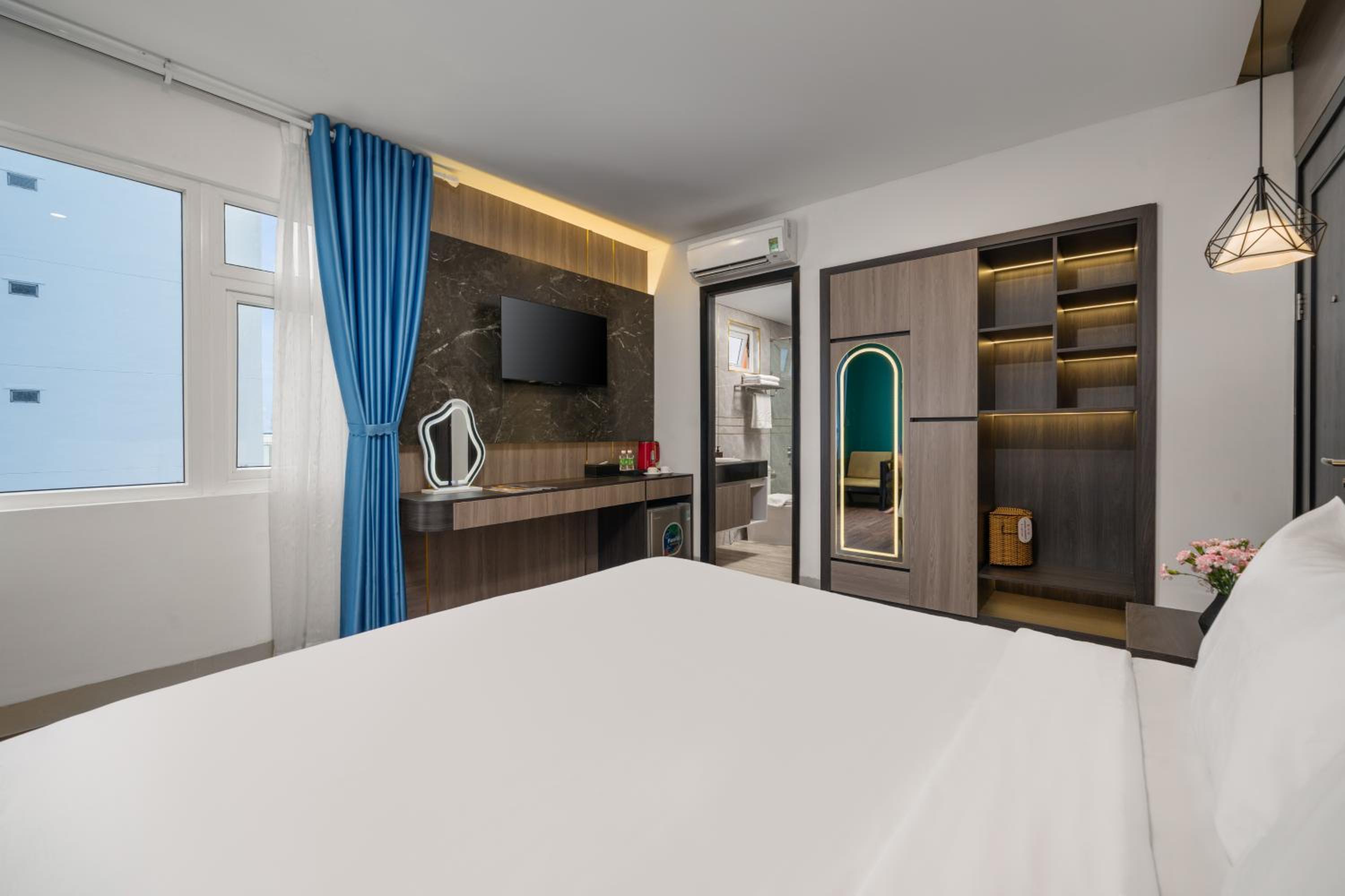 Deluxe Double Room City View - Photo 2