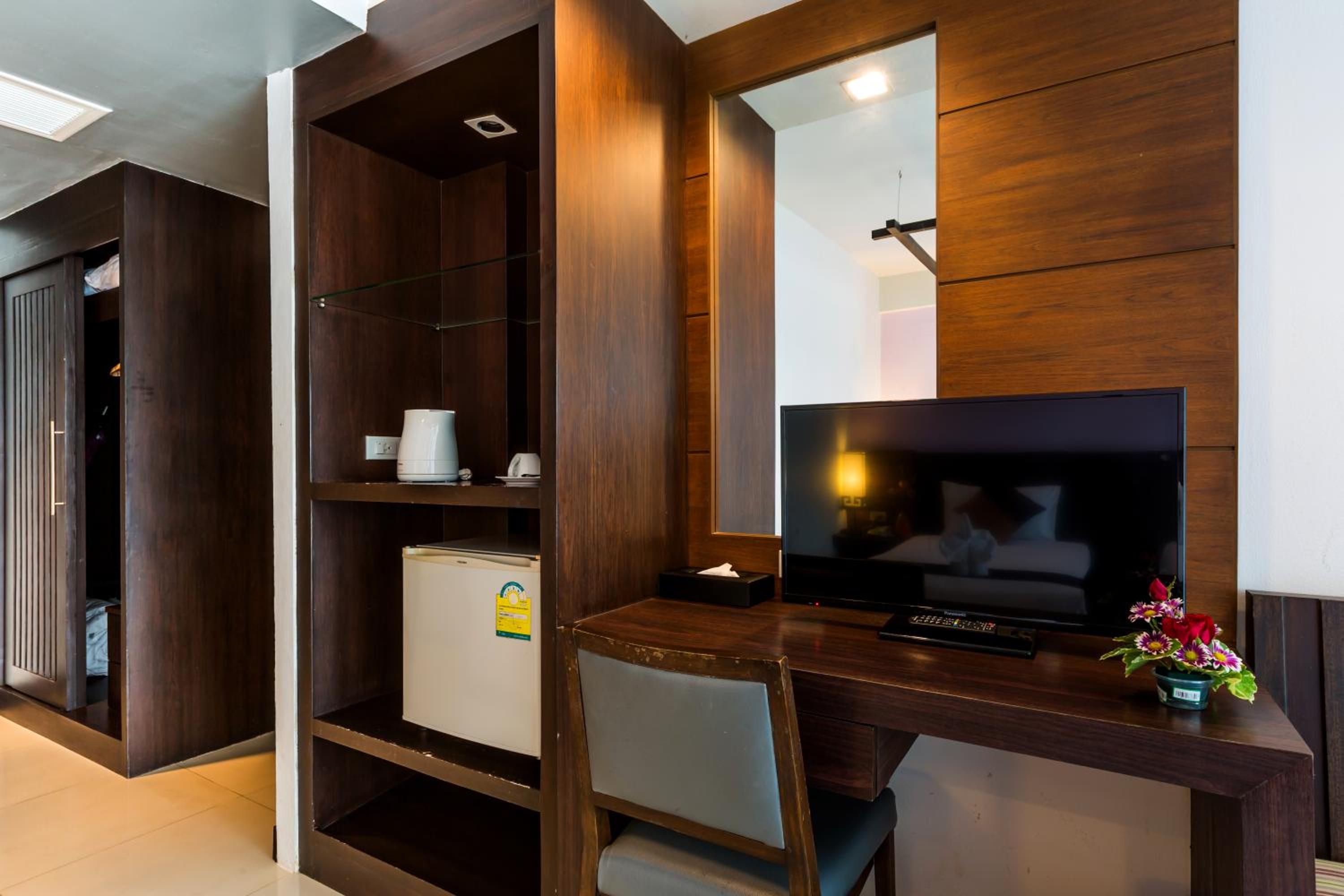 Deluxe Double or Twin Room - Photo 4