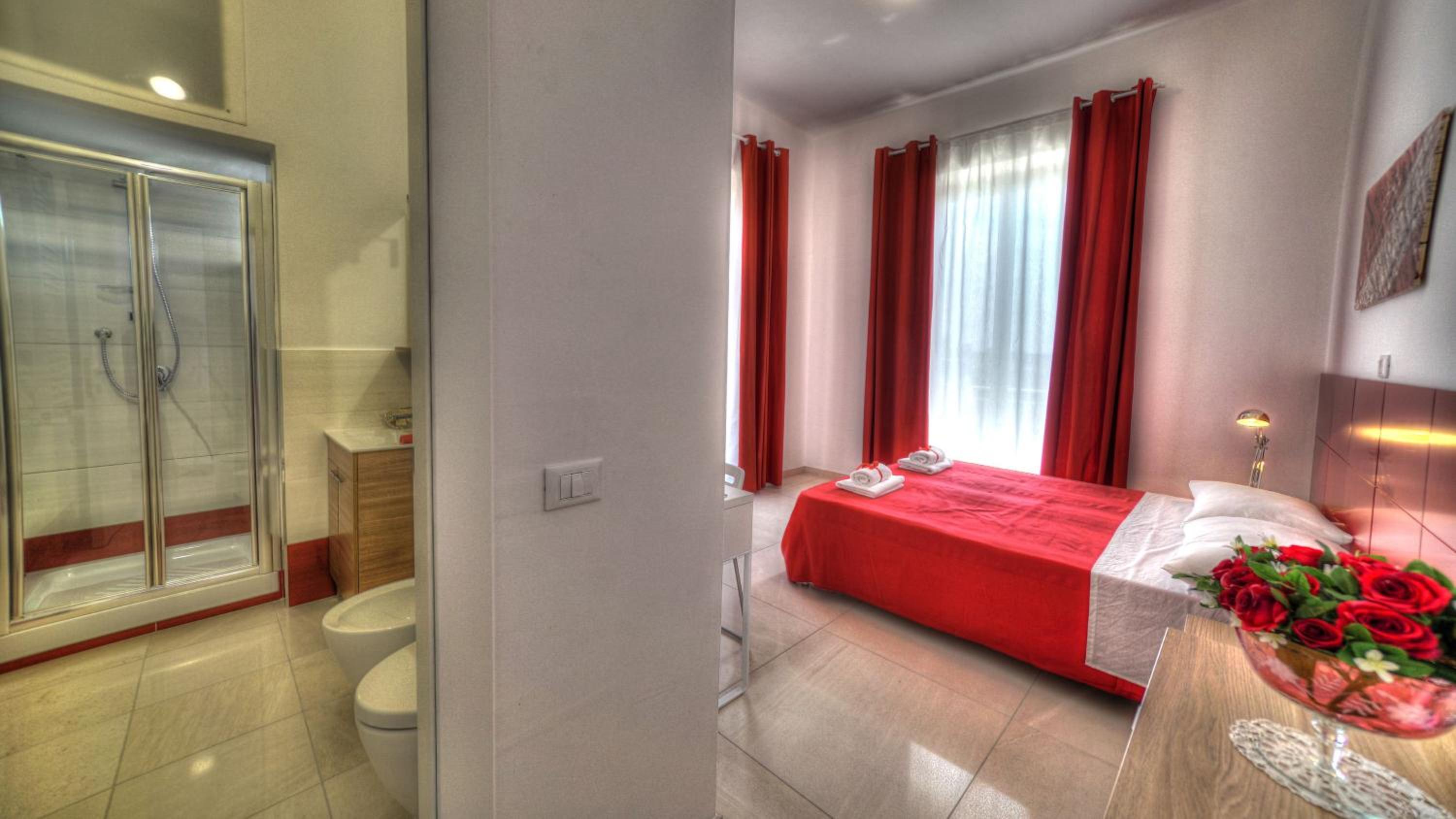 Deluxe Double or Twin Room with Balcony photo 2