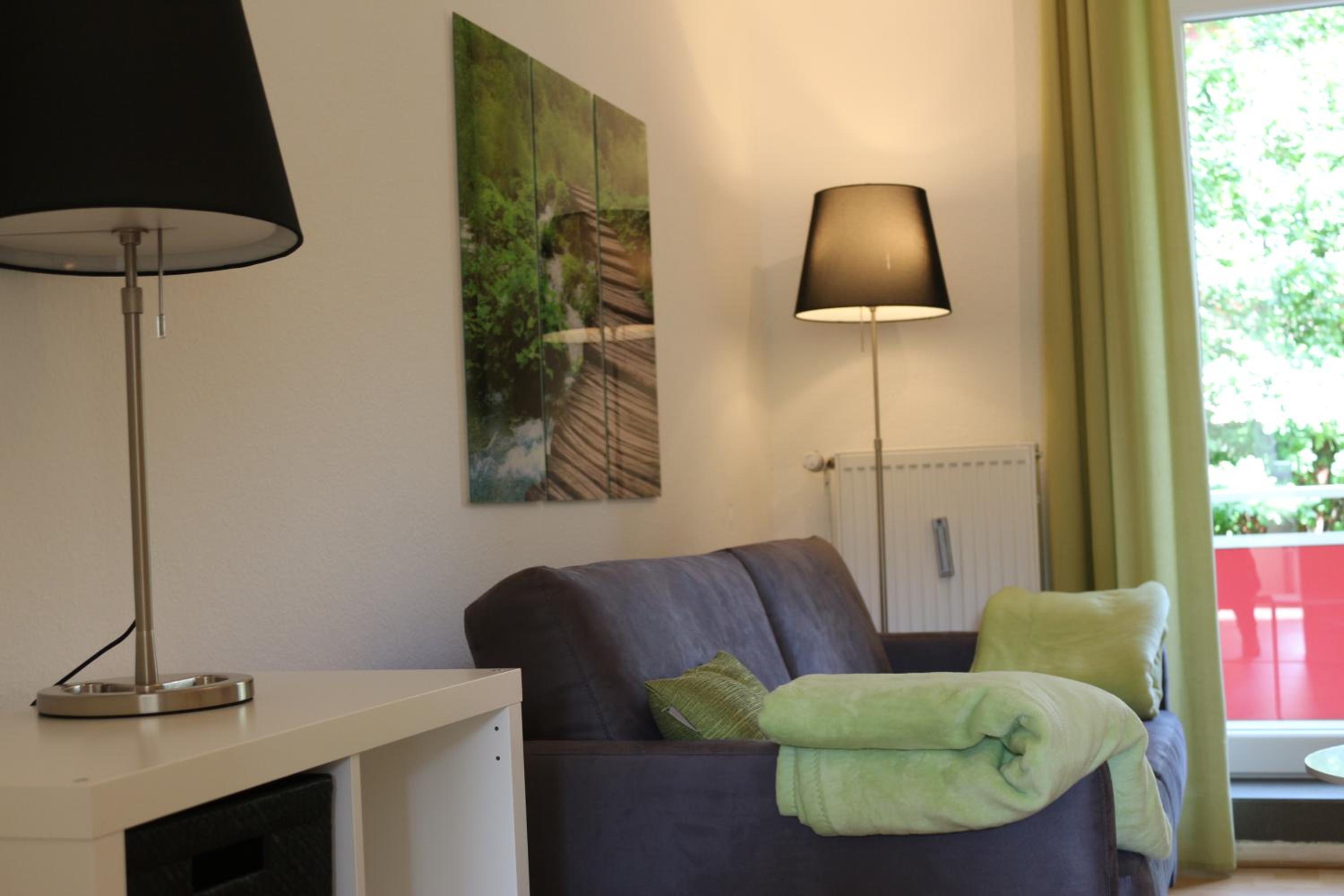 One-Bedroom Apartment with Balcony - Frieda -	 photo 2